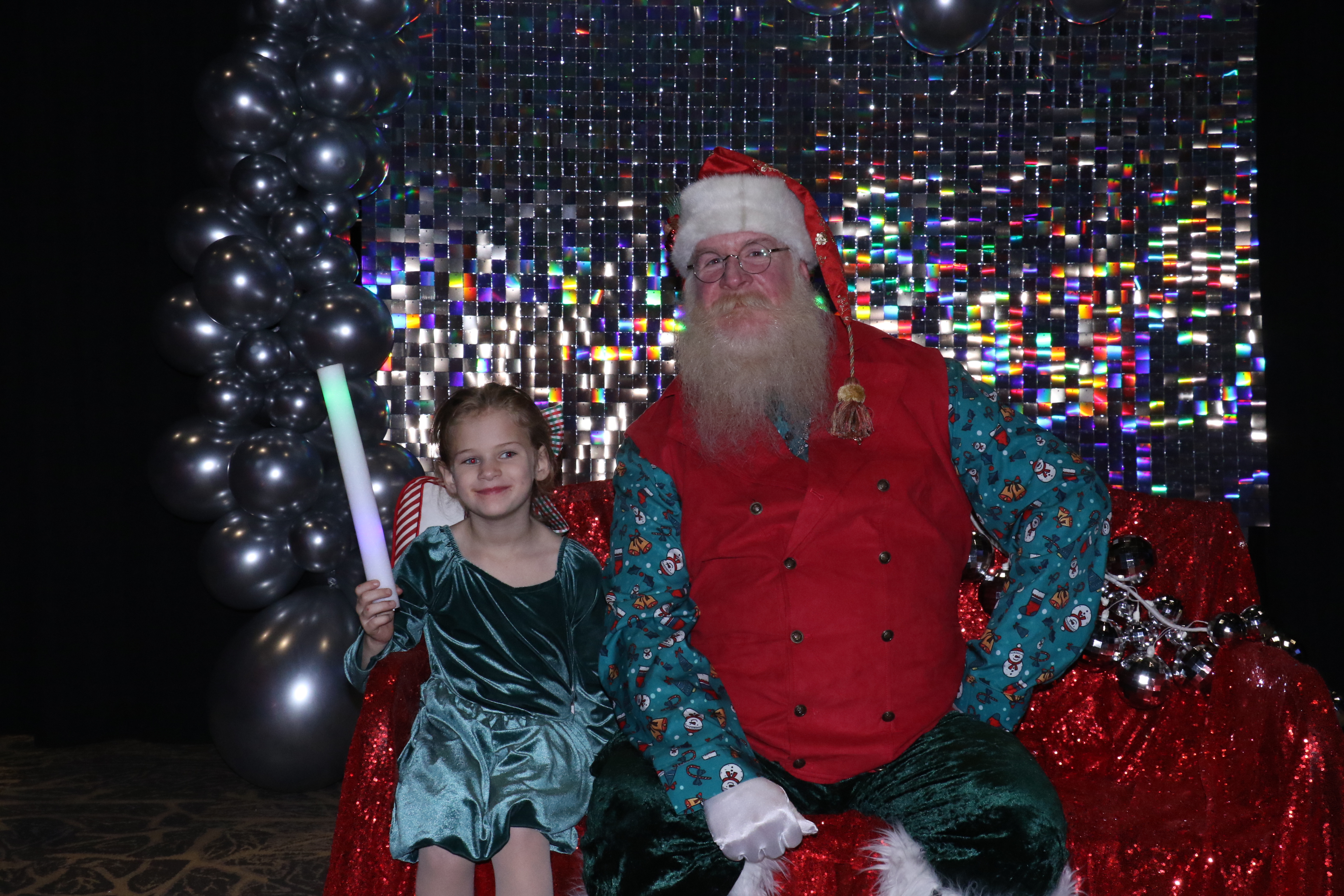 MVG Santa | View more photos from the event at gallery.photoboothcincy.com/u/PhotoBoothCincy/MVG-Santa