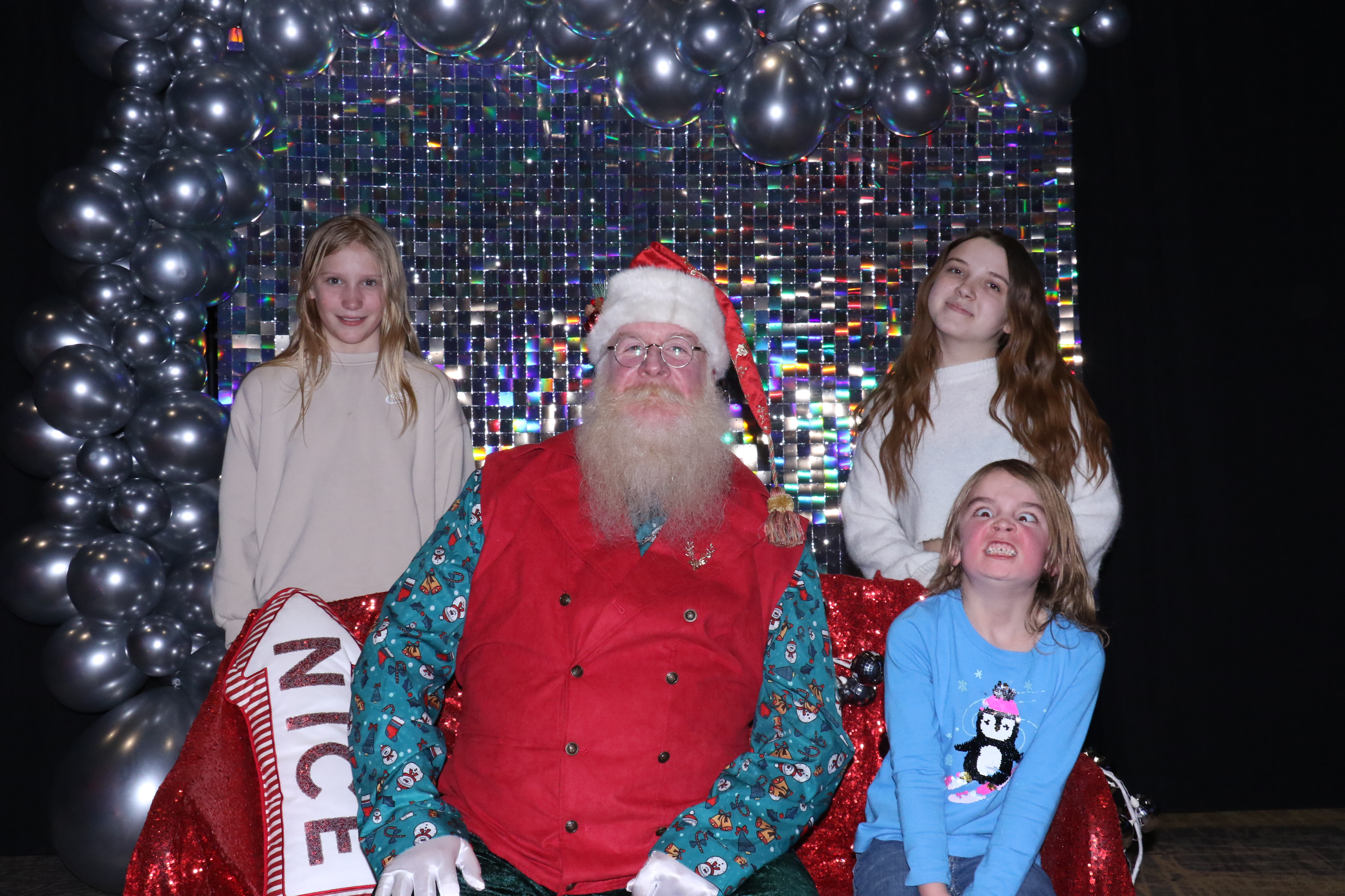 MVG Santa | View more photos from the event at gallery.photoboothcincy.com/u/PhotoBoothCincy/MVG-Santa