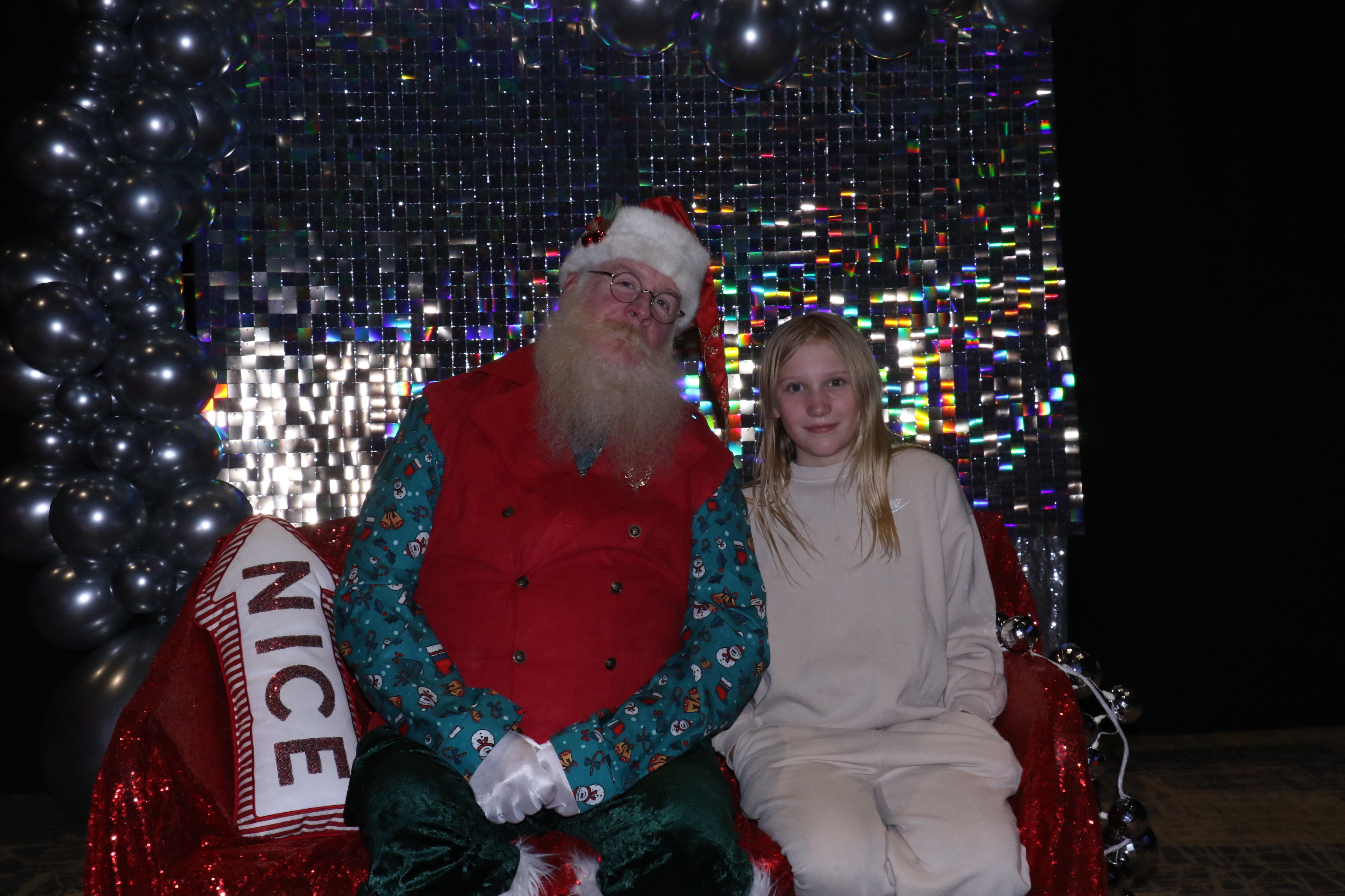 MVG Santa | View more photos from the event at gallery.photoboothcincy.com/u/PhotoBoothCincy/MVG-Santa