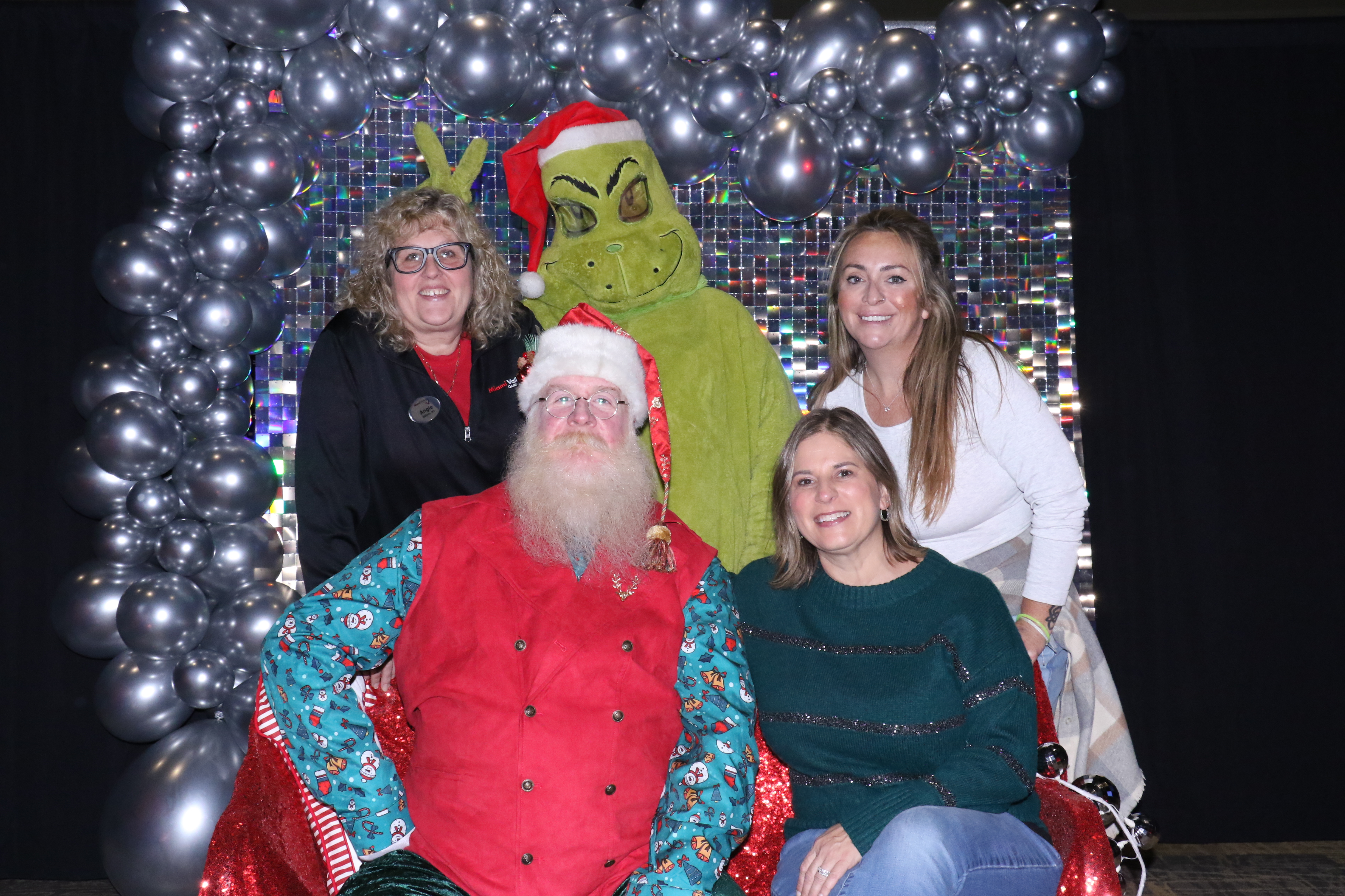 MVG Santa | View more photos from the event at gallery.photoboothcincy.com/u/PhotoBoothCincy/MVG-Santa