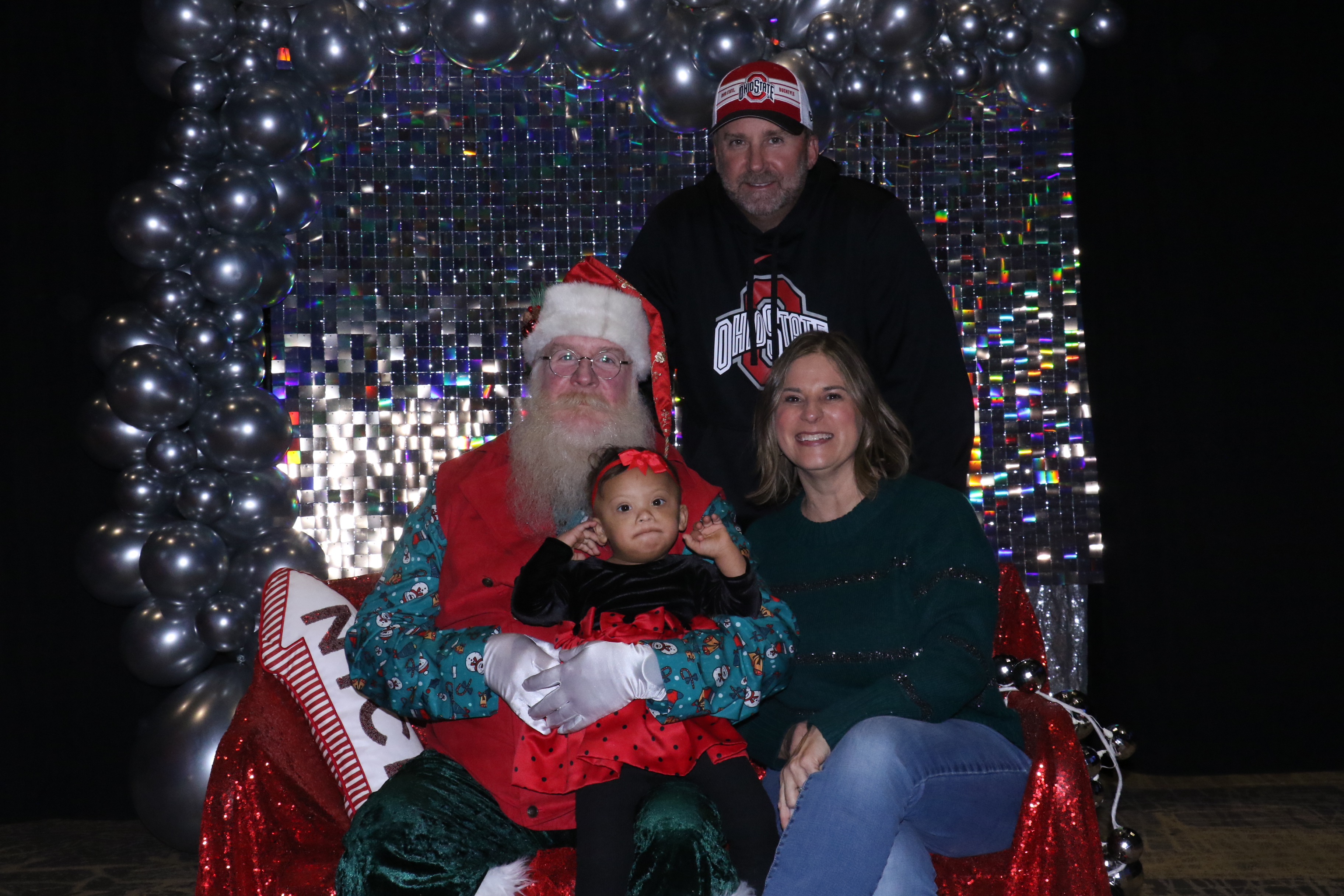MVG Santa | View more photos from the event at gallery.photoboothcincy.com/u/PhotoBoothCincy/MVG-Santa