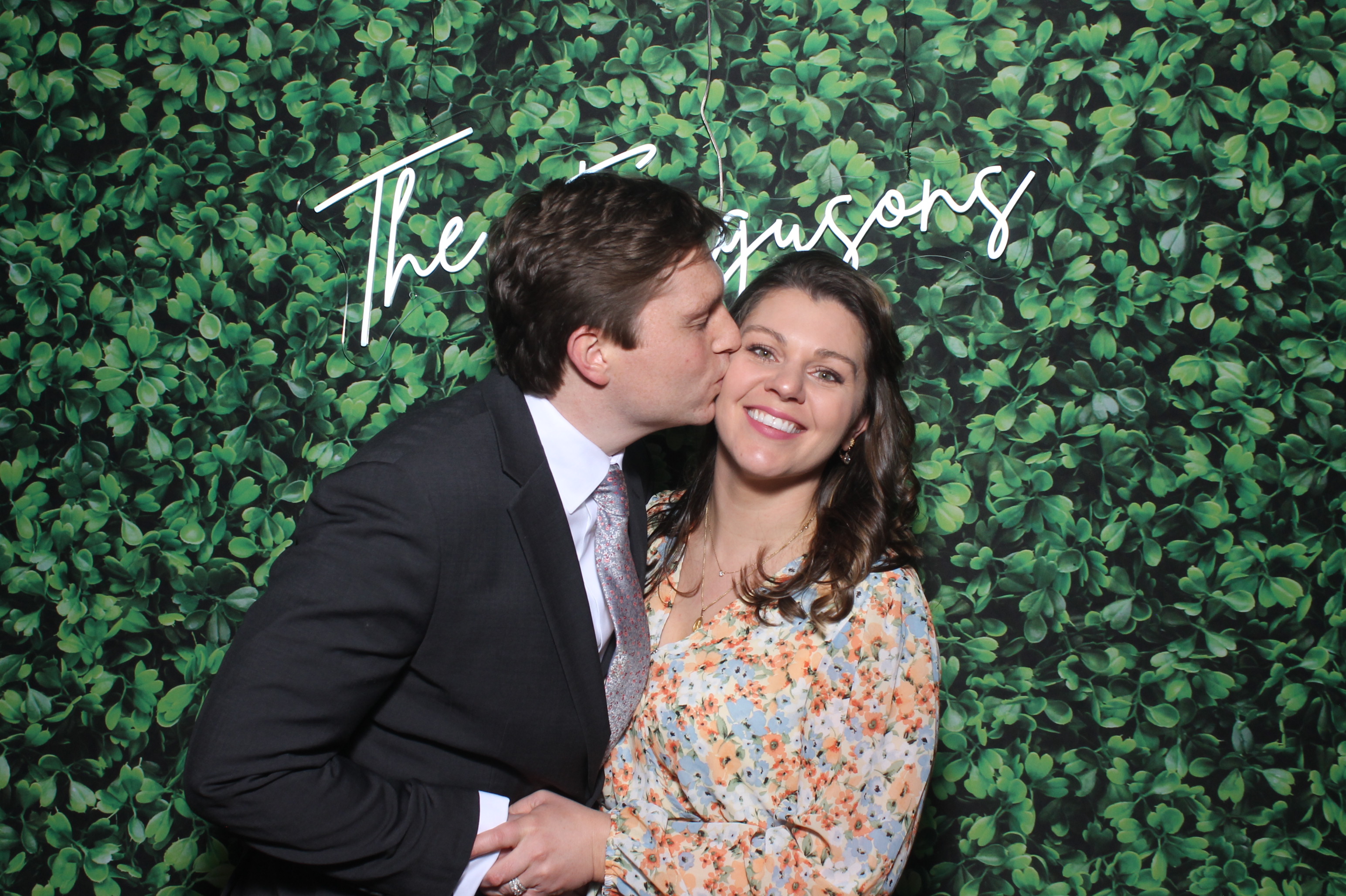 Mackenzie & Trent | View more photos from the event at gallery.photoboothcincy.com/u/PhotoBoothCincy/Mackenzie-Trent