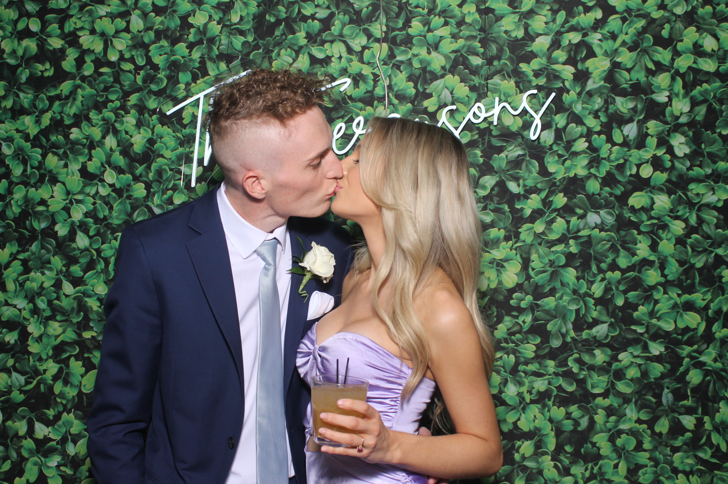 Mackenzie & Trent | View more photos from the event at gallery.photoboothcincy.com/u/PhotoBoothCincy/Mackenzie-Trent