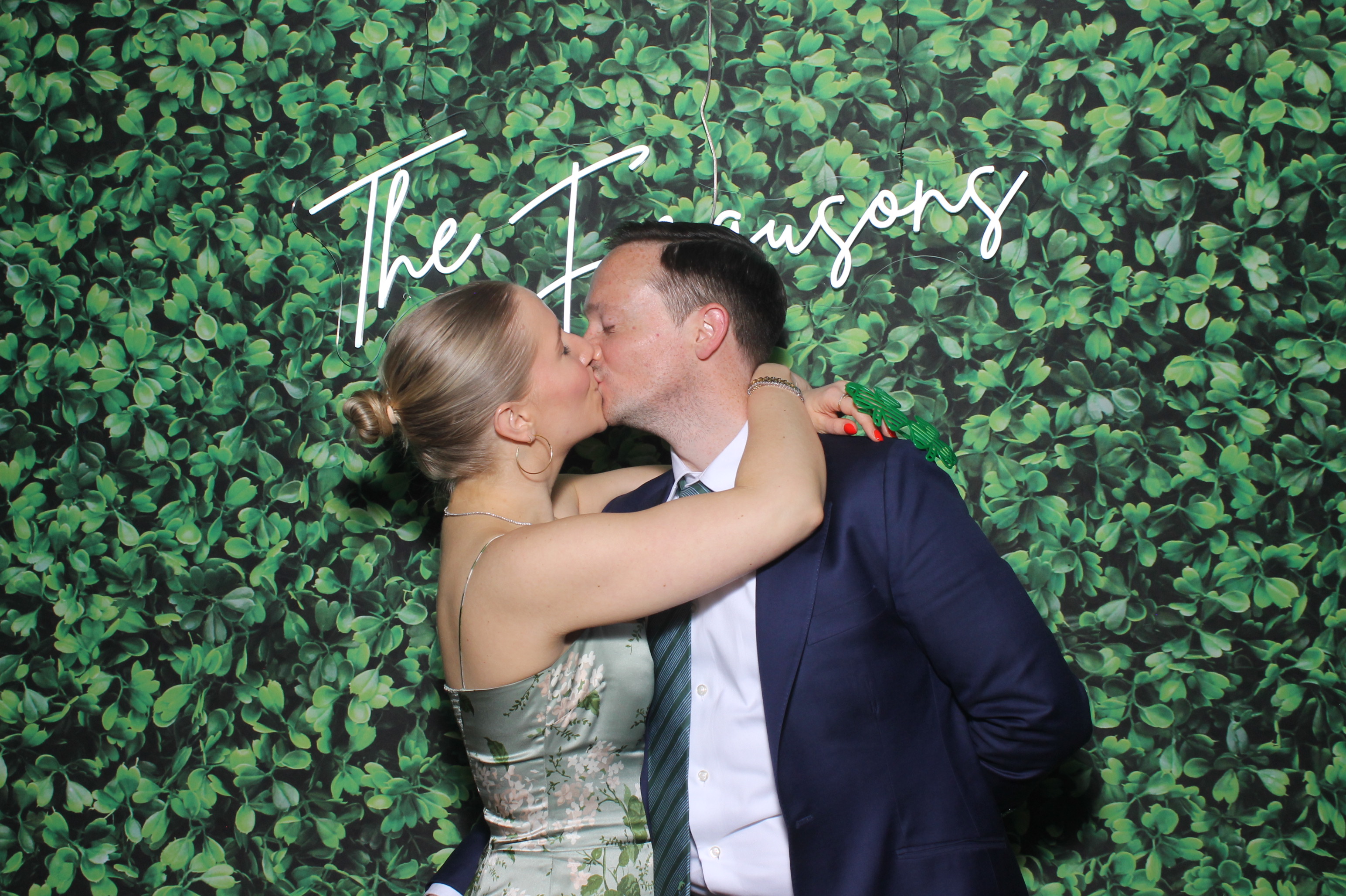 Mackenzie & Trent | View more photos from the event at gallery.photoboothcincy.com/u/PhotoBoothCincy/Mackenzie-Trent