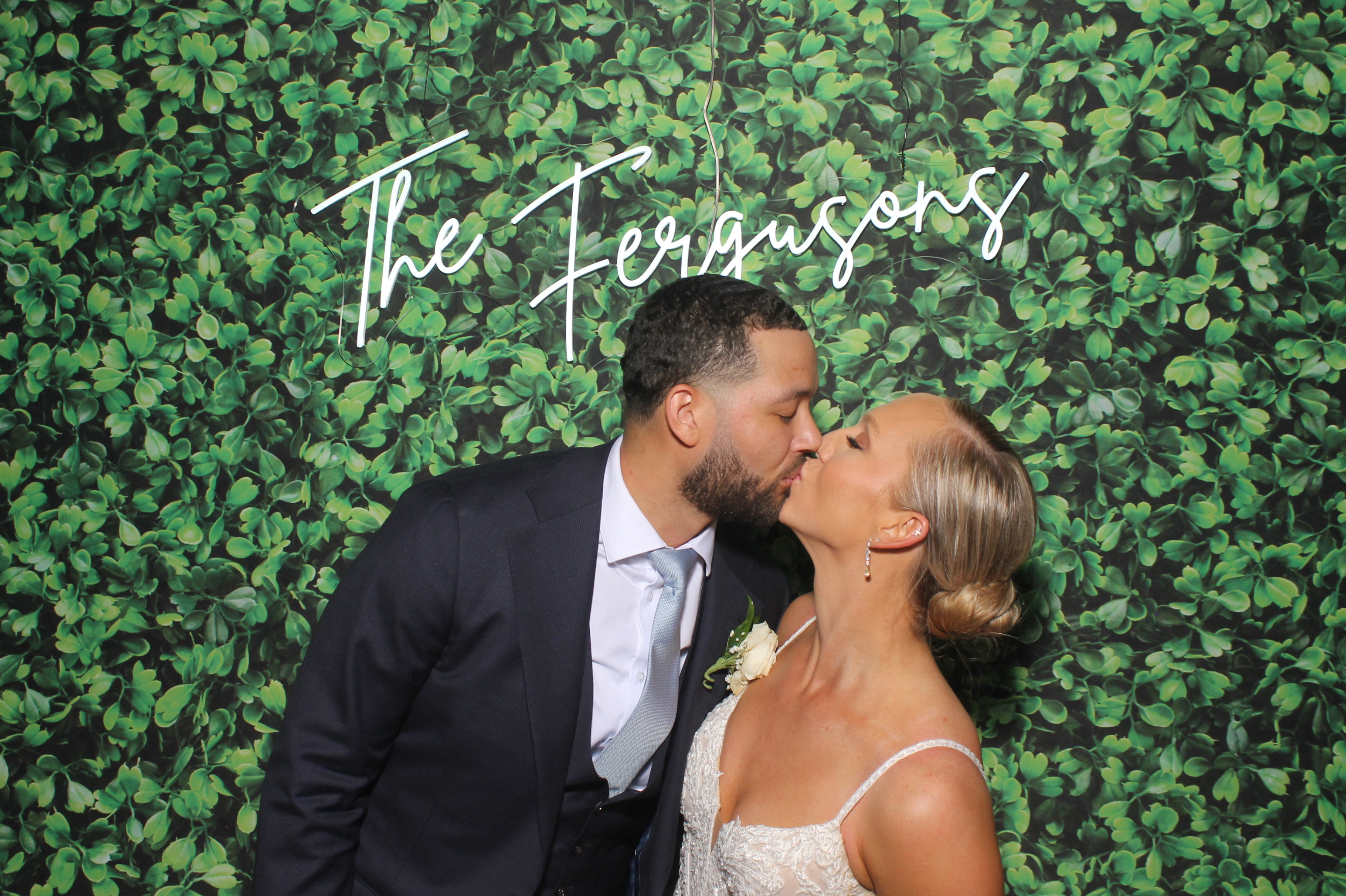 Mackenzie & Trent | View more photos from the event at gallery.photoboothcincy.com/u/PhotoBoothCincy/Mackenzie-Trent