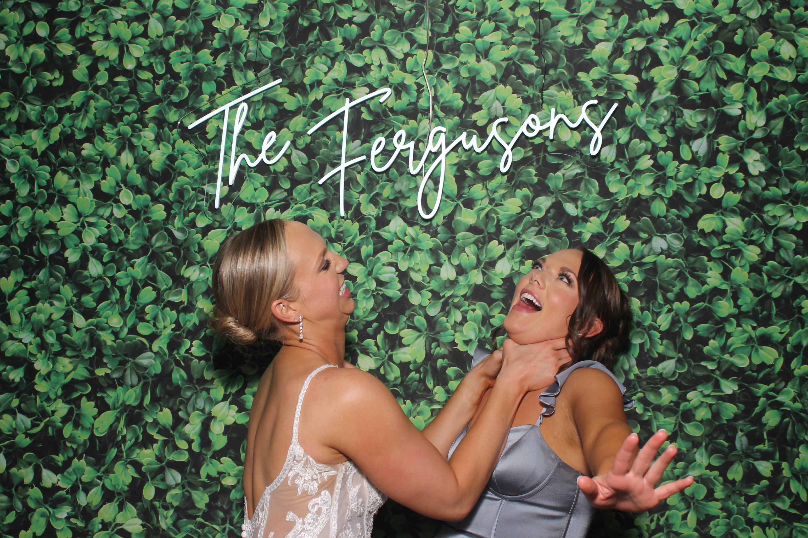 Mackenzie & Trent | View more photos from the event at gallery.photoboothcincy.com/u/PhotoBoothCincy/Mackenzie-Trent