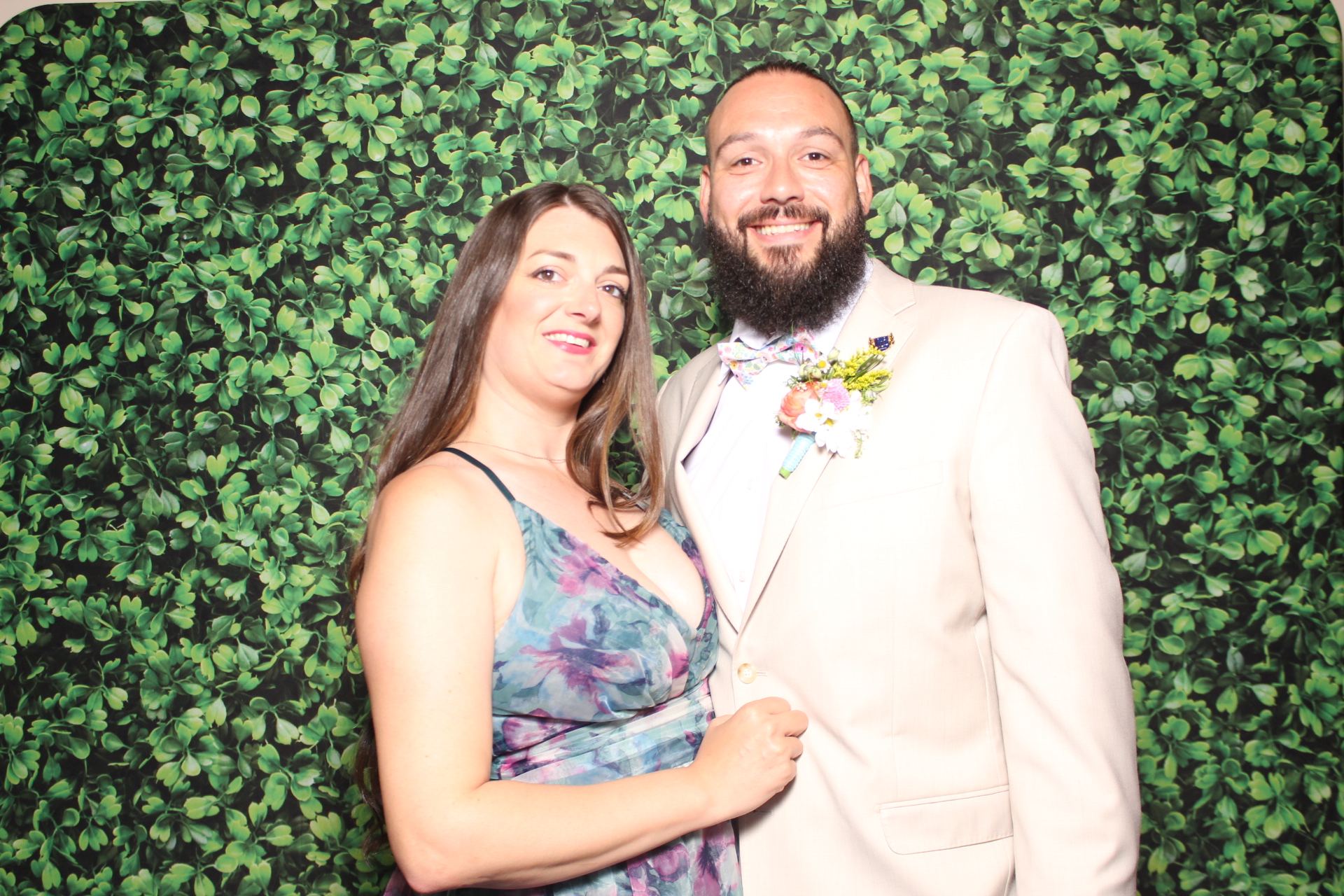 Madelyn & Austin  | View more photos from the event at gallery.photoboothcincy.com/u/PhotoBoothCincy/Madelyn-Austin