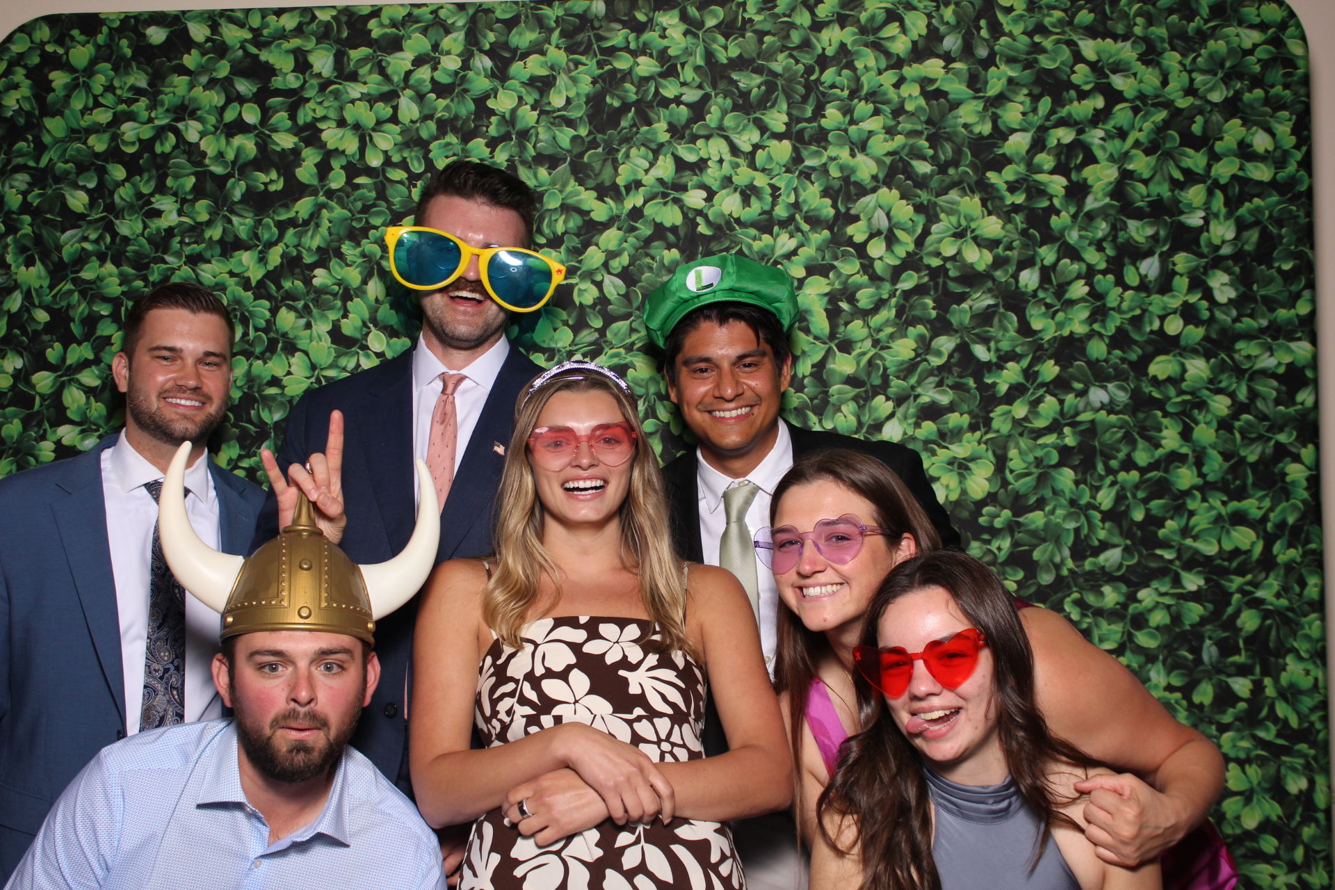 Madelyn & Austin  | View more photos from the event at gallery.photoboothcincy.com/u/PhotoBoothCincy/Madelyn-Austin