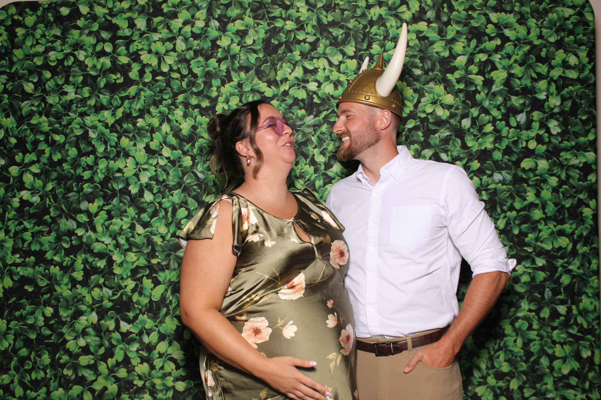Madelyn & Austin  | View more photos from the event at gallery.photoboothcincy.com/u/PhotoBoothCincy/Madelyn-Austin