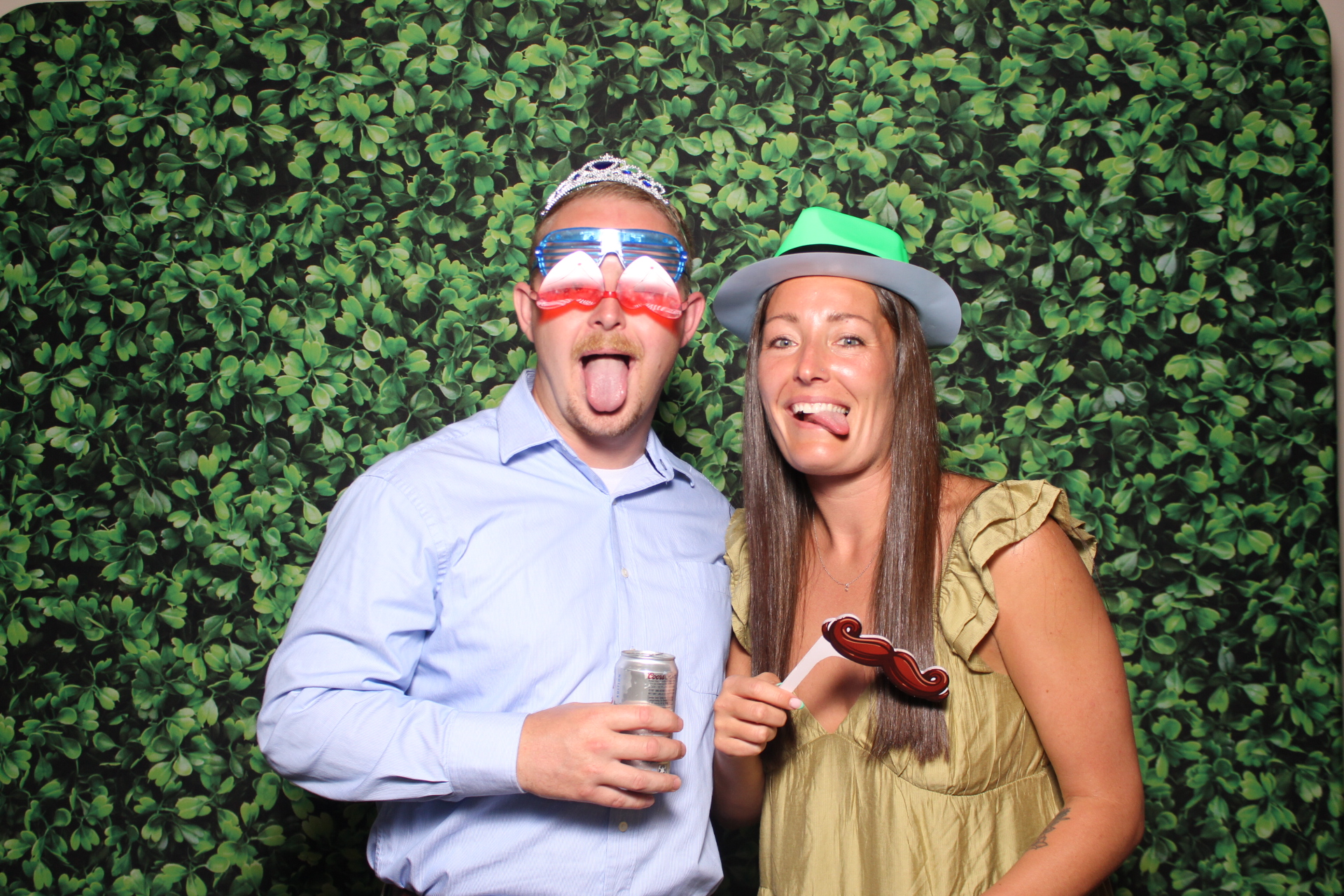 Madelyn & Austin  | View more photos from the event at gallery.photoboothcincy.com/u/PhotoBoothCincy/Madelyn-Austin