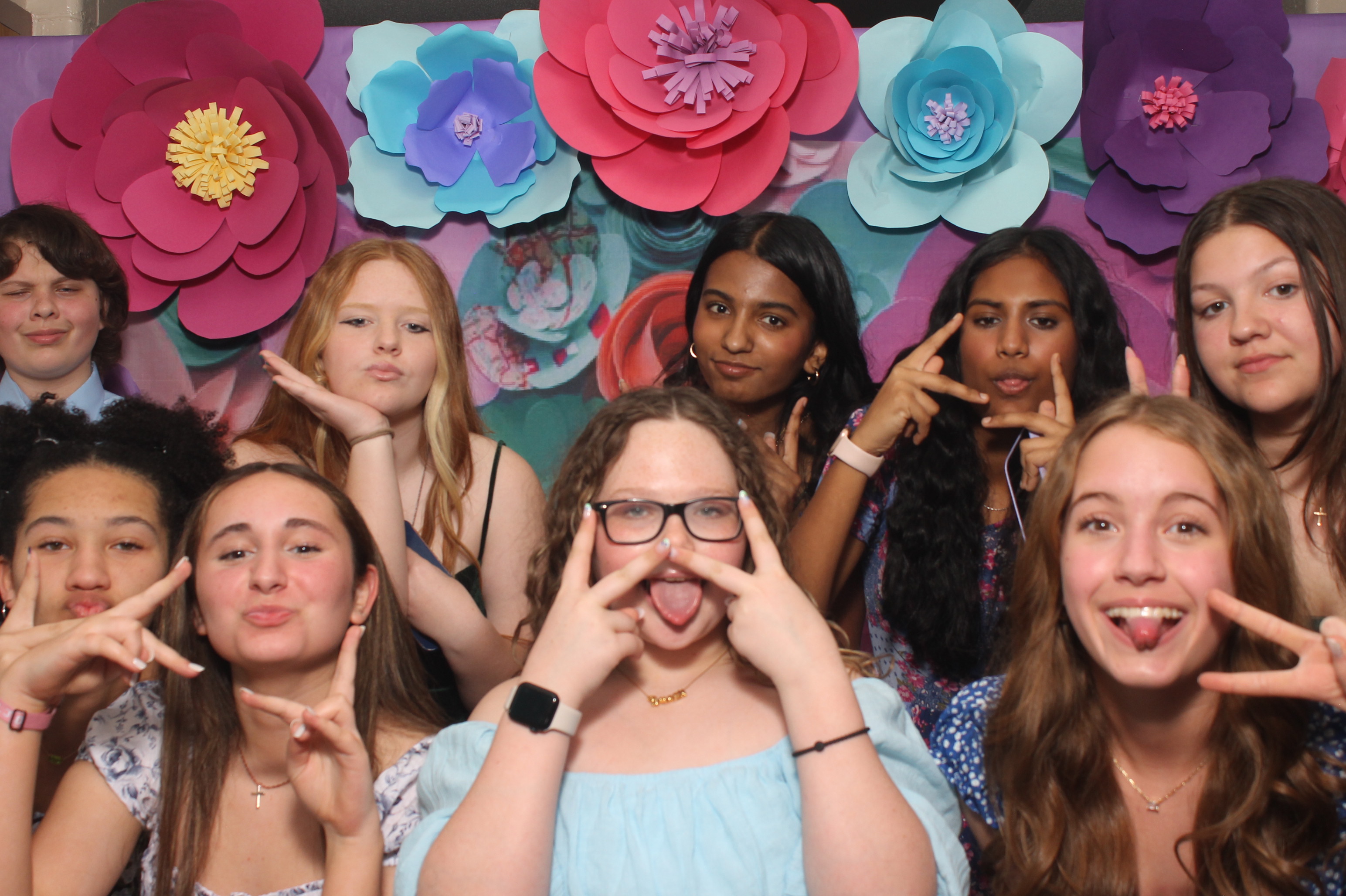 Magsig School Dance | View more photos from the event at gallery.photoboothcincy.com/u/PhotoBoothCincy/Magsig-School-Dance