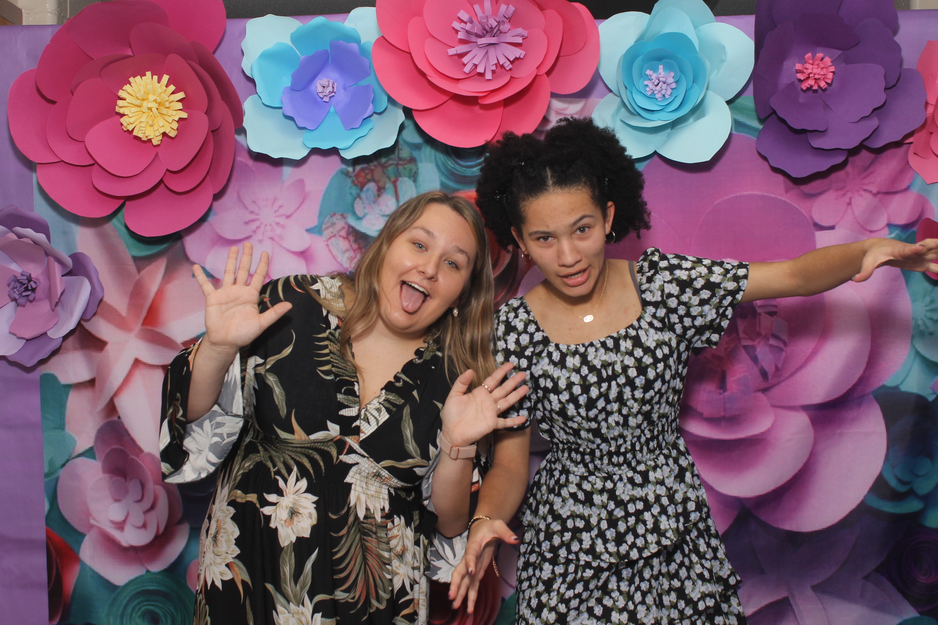 Magsig School Dance | View more photos from the event at gallery.photoboothcincy.com/u/PhotoBoothCincy/Magsig-School-Dance