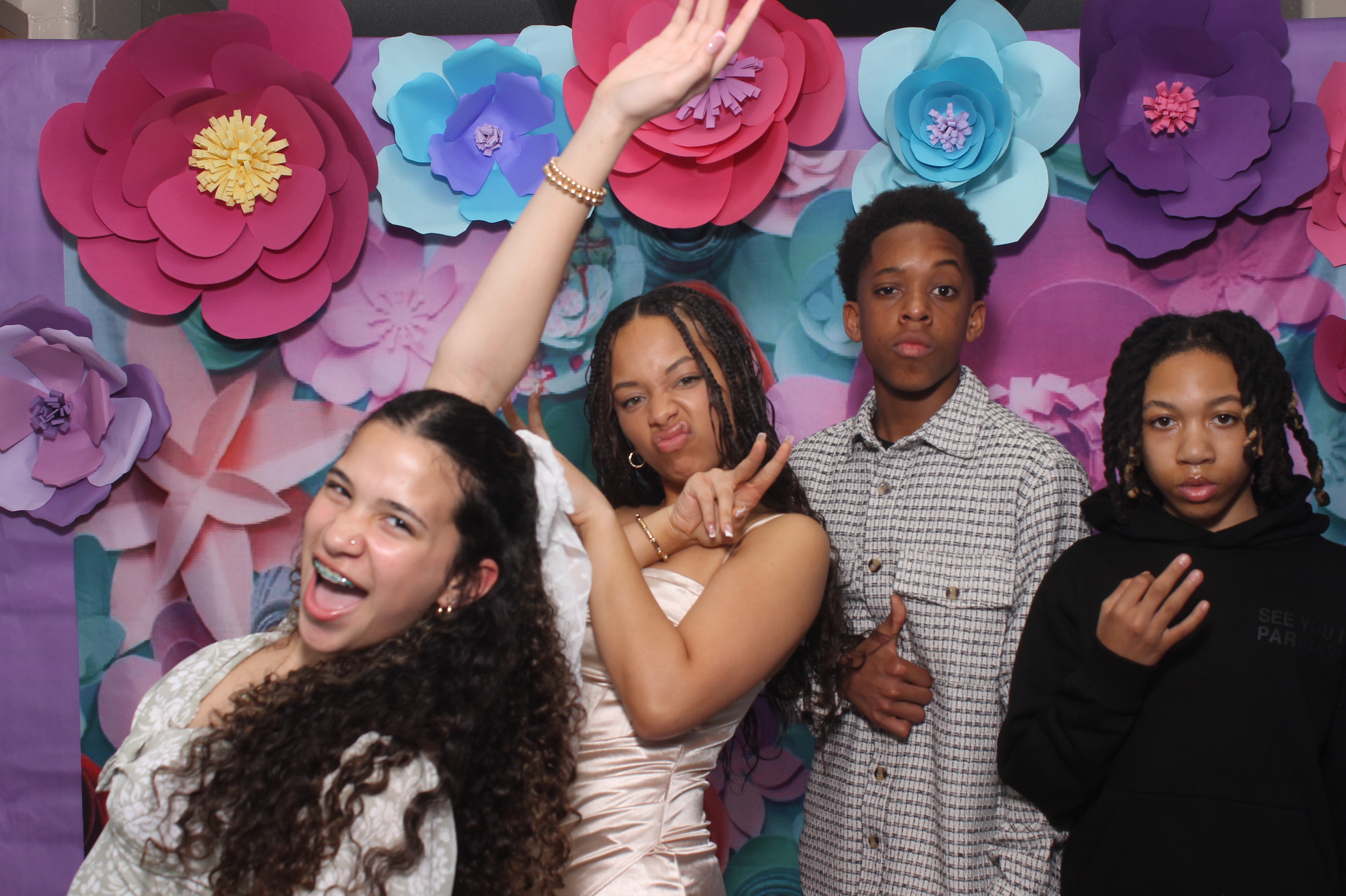 Magsig School Dance | View more photos from the event at gallery.photoboothcincy.com/u/PhotoBoothCincy/Magsig-School-Dance