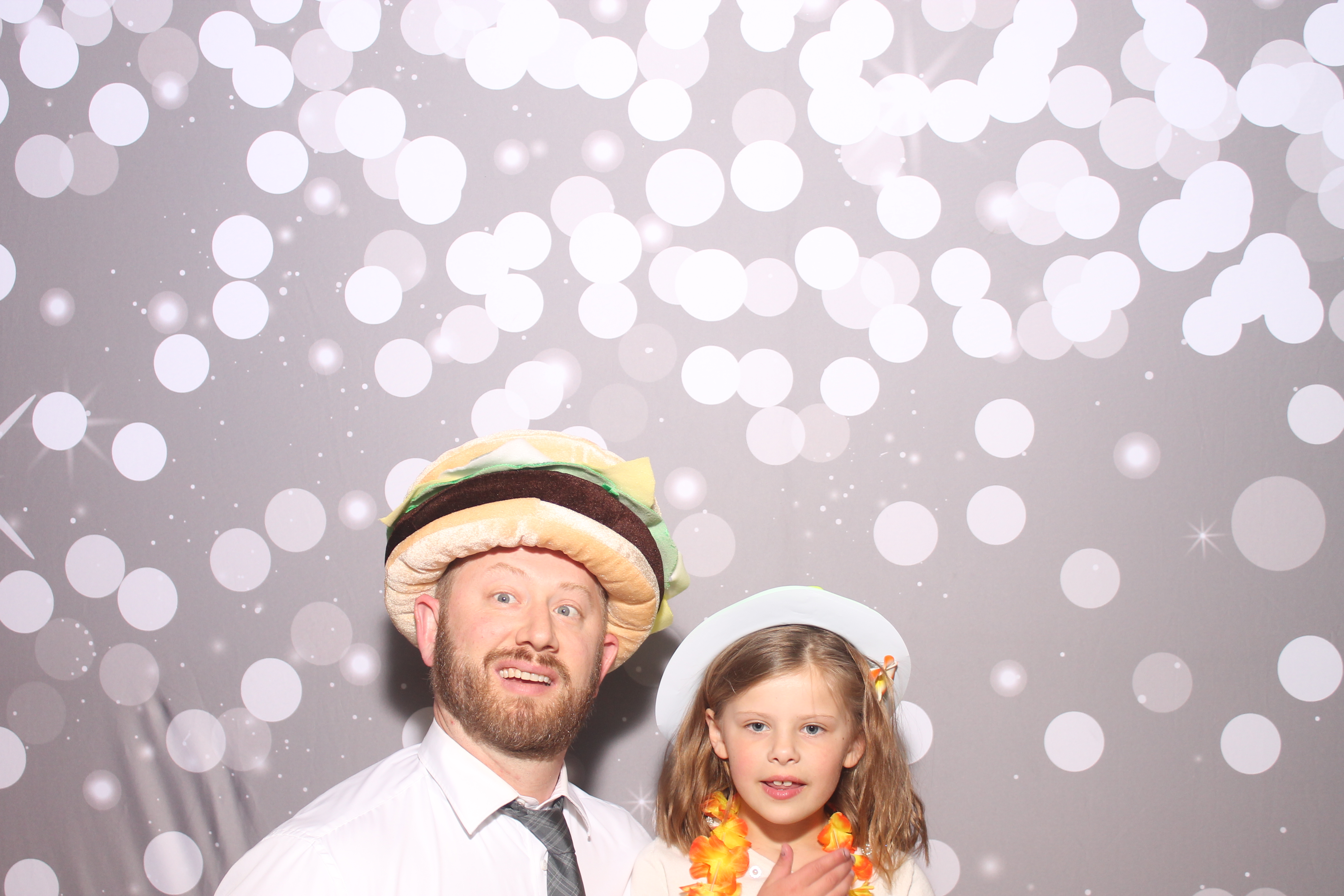 Mariemount Father Daughter Dance | View more photos from the event at gallery.photoboothcincy.com/u/PhotoBoothCincy/Mariemount-Father-Daughter-Dance-0