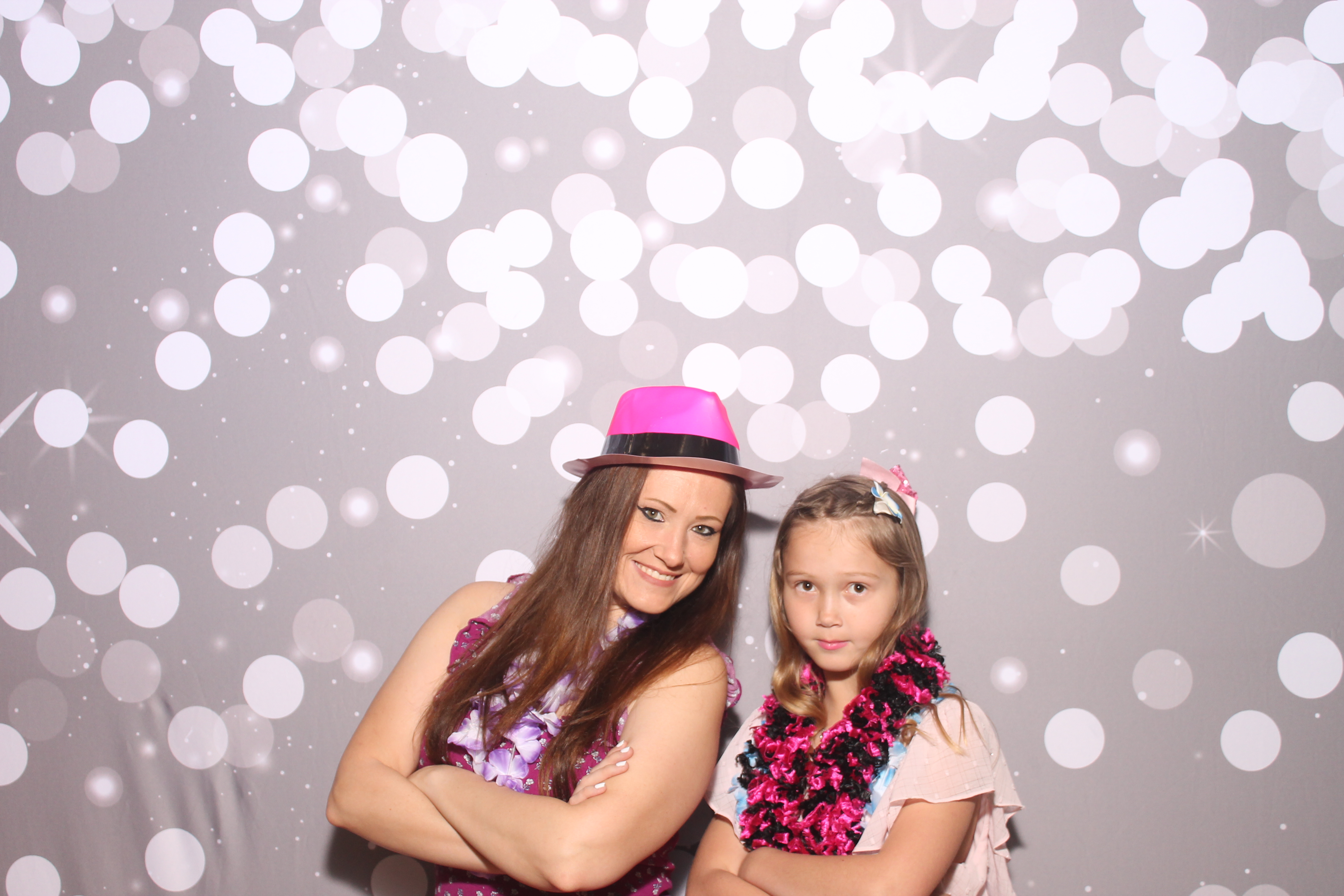 Mariemount Father Daughter Dance | View more photos from the event at gallery.photoboothcincy.com/u/PhotoBoothCincy/Mariemount-Father-Daughter-Dance-0