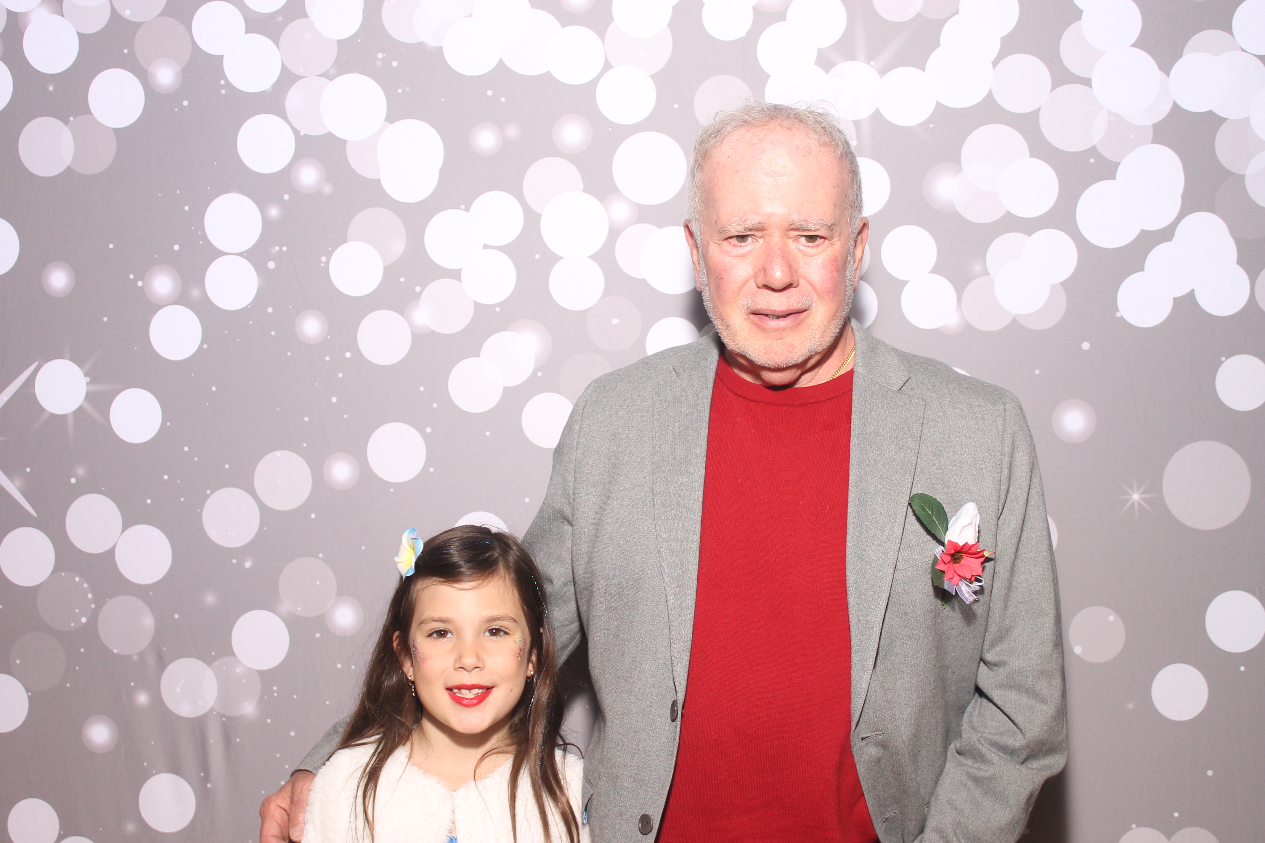 Mariemount Father Daughter Dance | View more photos from the event at gallery.photoboothcincy.com/u/PhotoBoothCincy/Mariemount-Father-Daughter-Dance-0