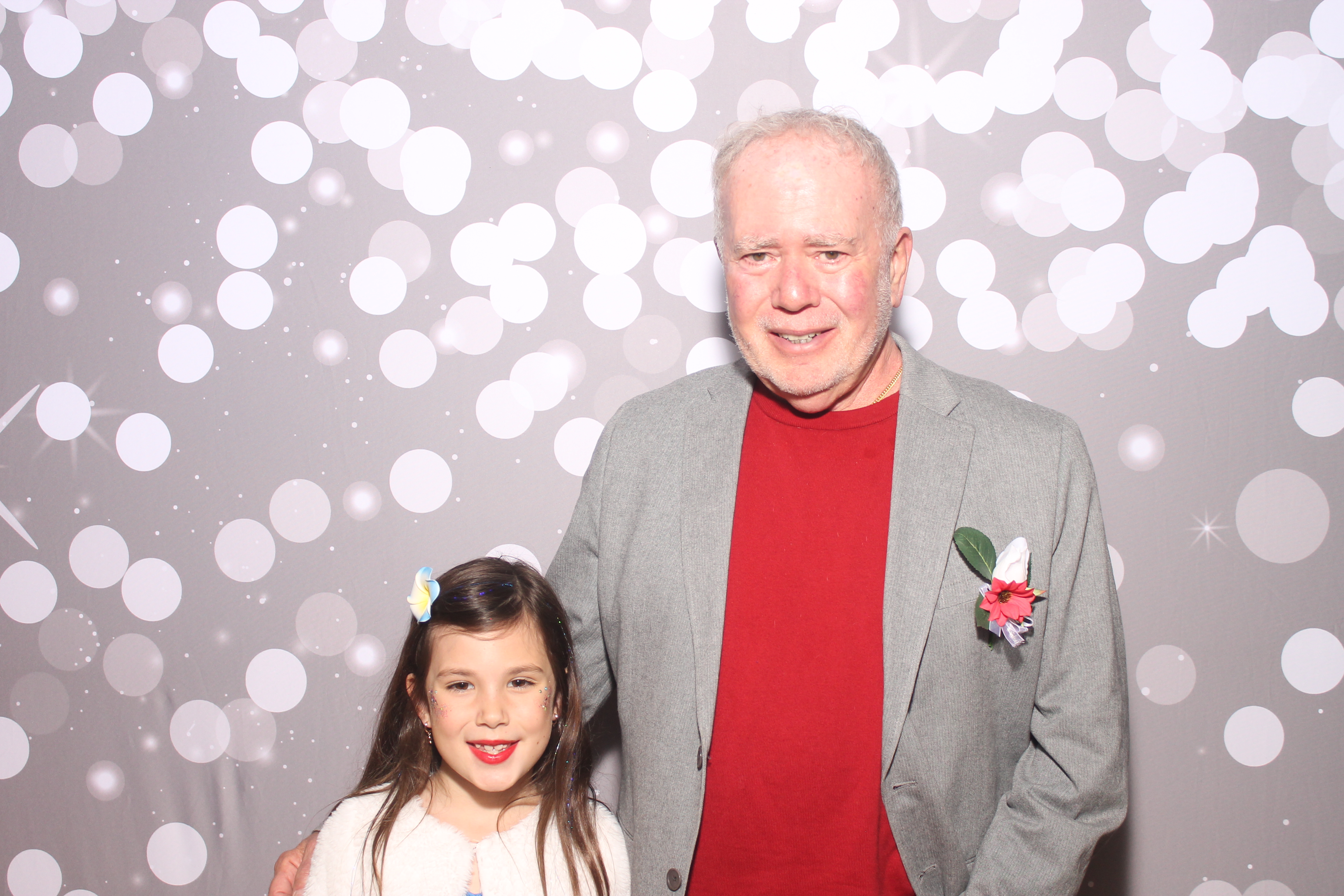 Mariemount Father Daughter Dance | View more photos from the event at gallery.photoboothcincy.com/u/PhotoBoothCincy/Mariemount-Father-Daughter-Dance-0