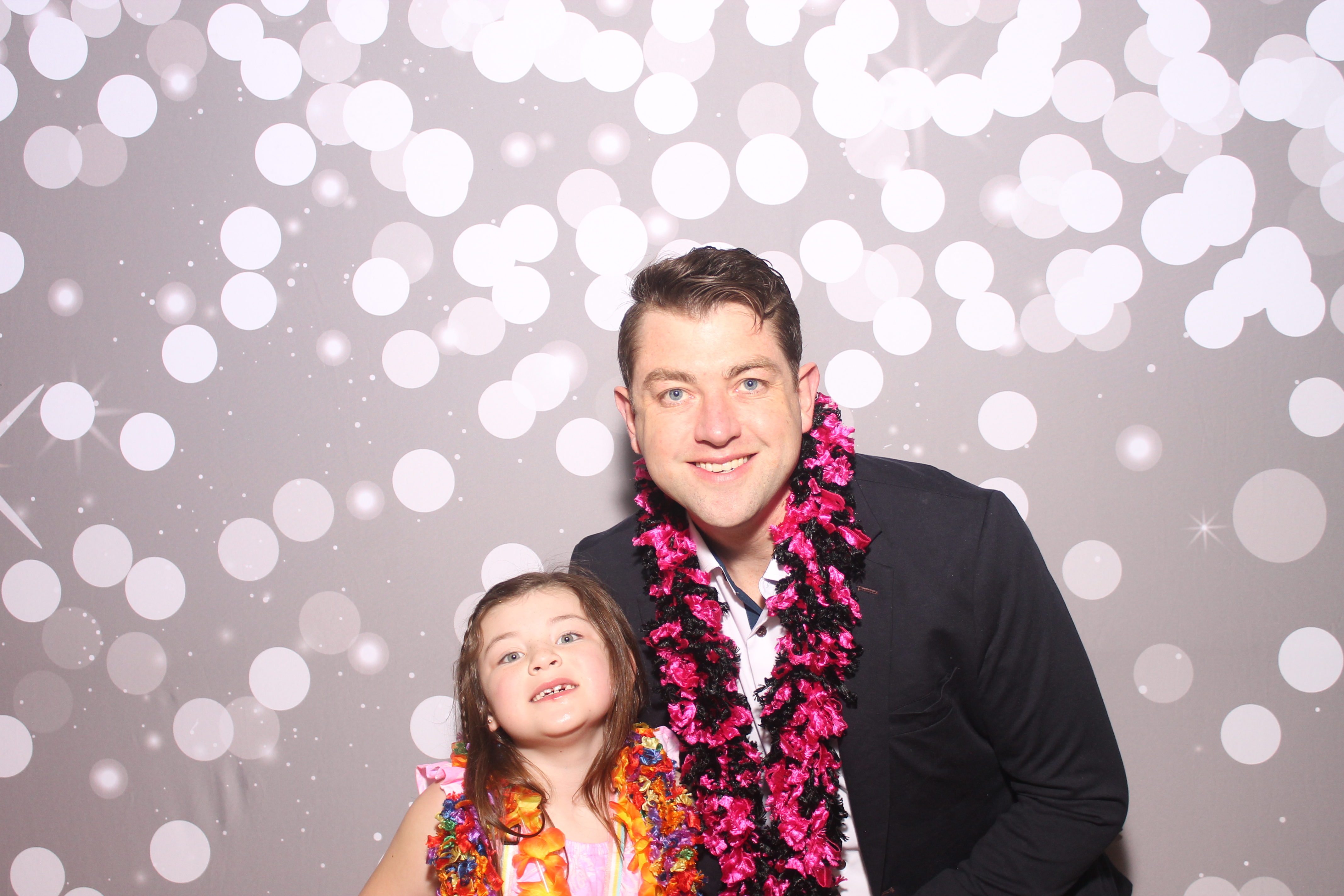 Mariemount Father Daughter Dance | View more photos from the event at gallery.photoboothcincy.com/u/PhotoBoothCincy/Mariemount-Father-Daughter-Dance-0