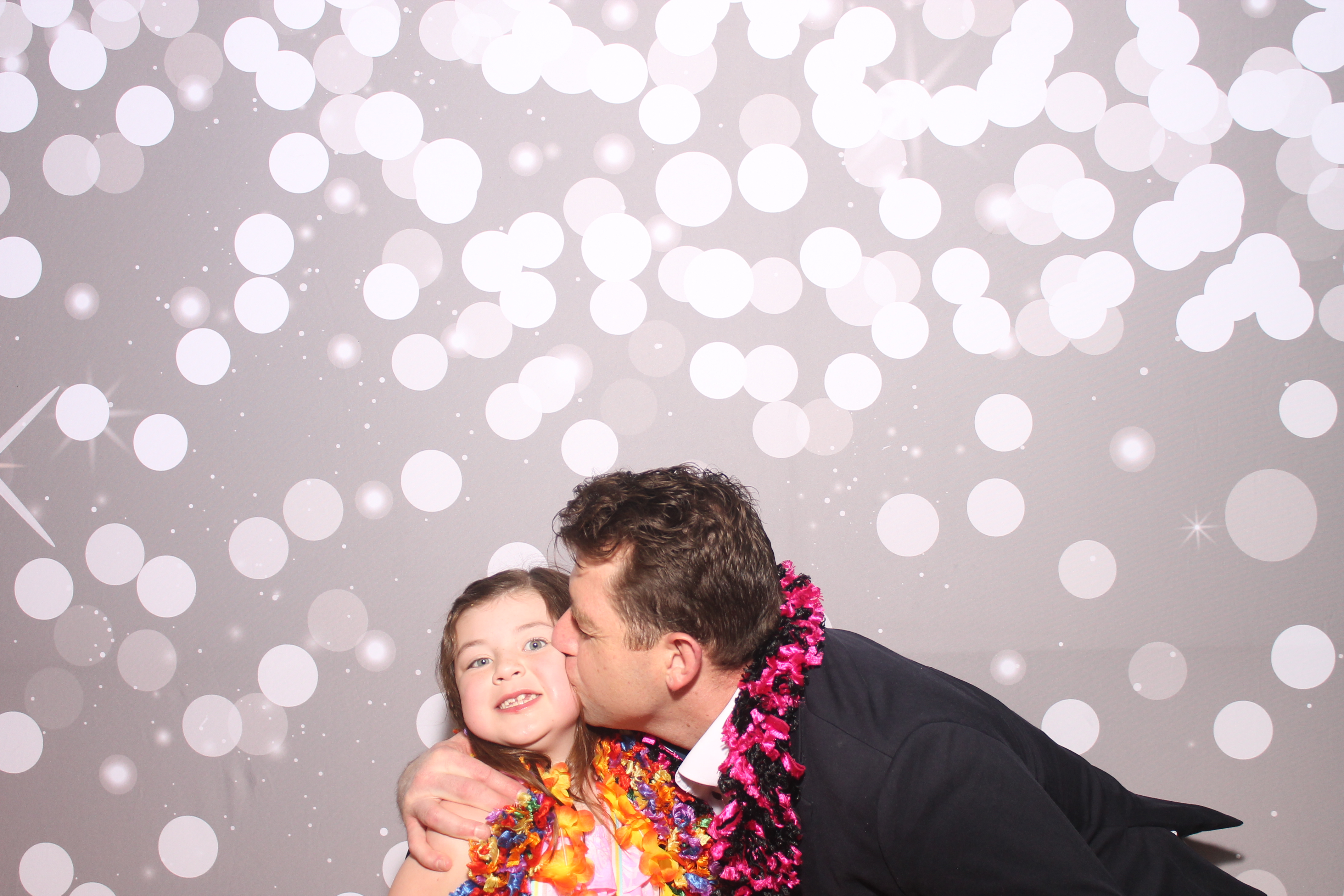 Mariemount Father Daughter Dance | View more photos from the event at gallery.photoboothcincy.com/u/PhotoBoothCincy/Mariemount-Father-Daughter-Dance-0