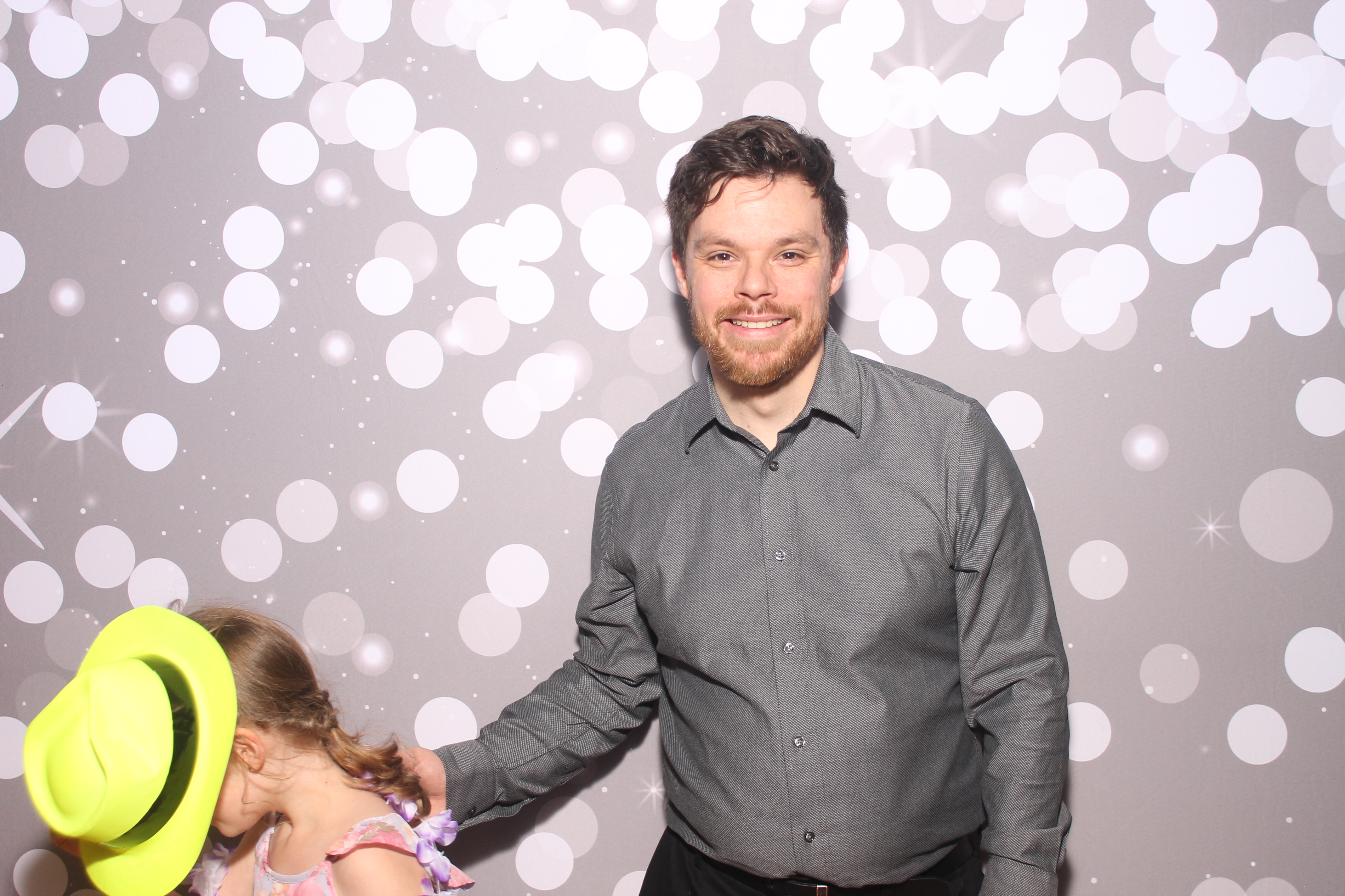 Mariemount Father Daughter Dance | View more photos from the event at gallery.photoboothcincy.com/u/PhotoBoothCincy/Mariemount-Father-Daughter-Dance-0