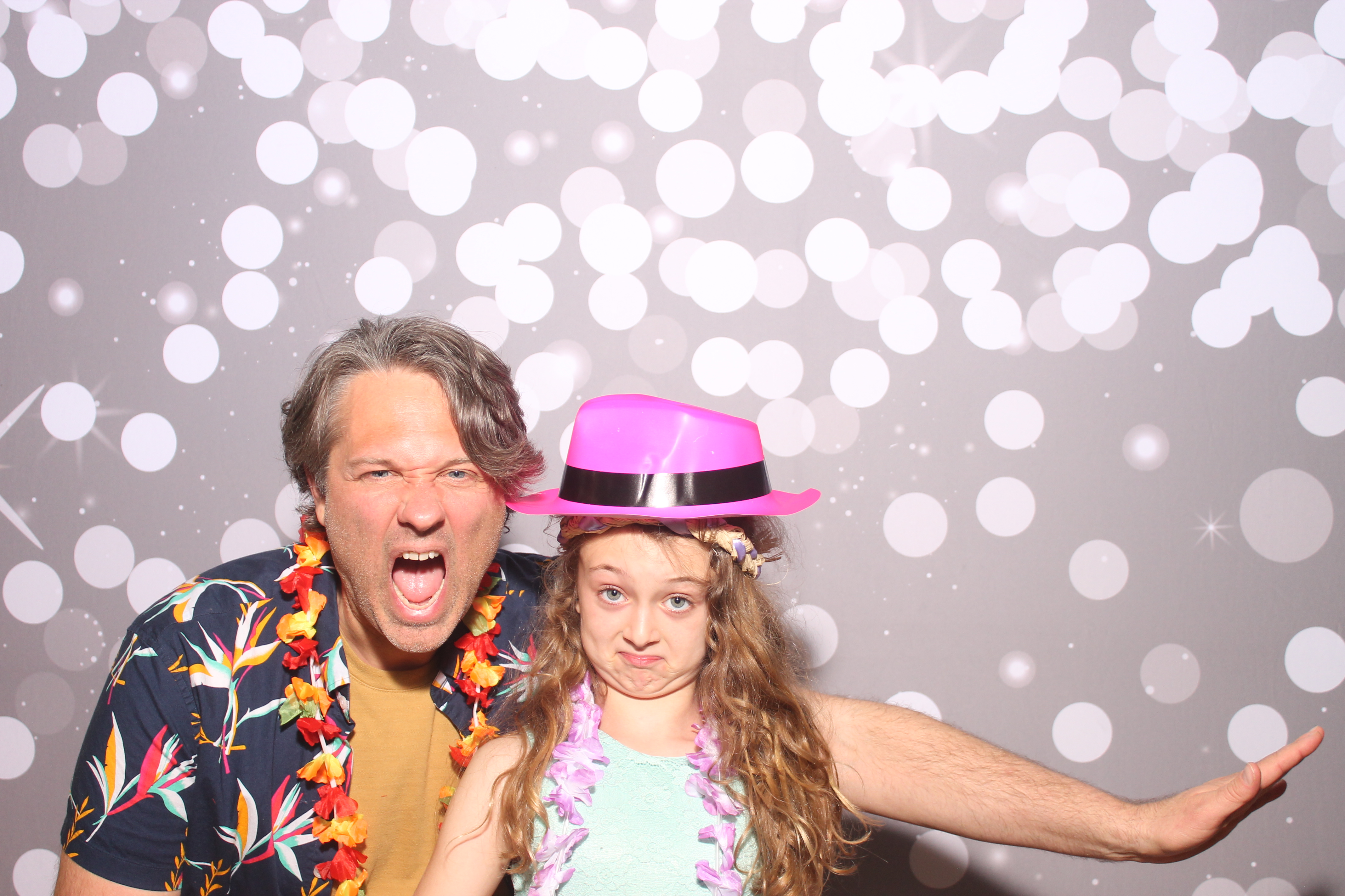 Mariemount Father Daughter Dance | View more photos from the event at gallery.photoboothcincy.com/u/PhotoBoothCincy/Mariemount-Father-Daughter-Dance-0