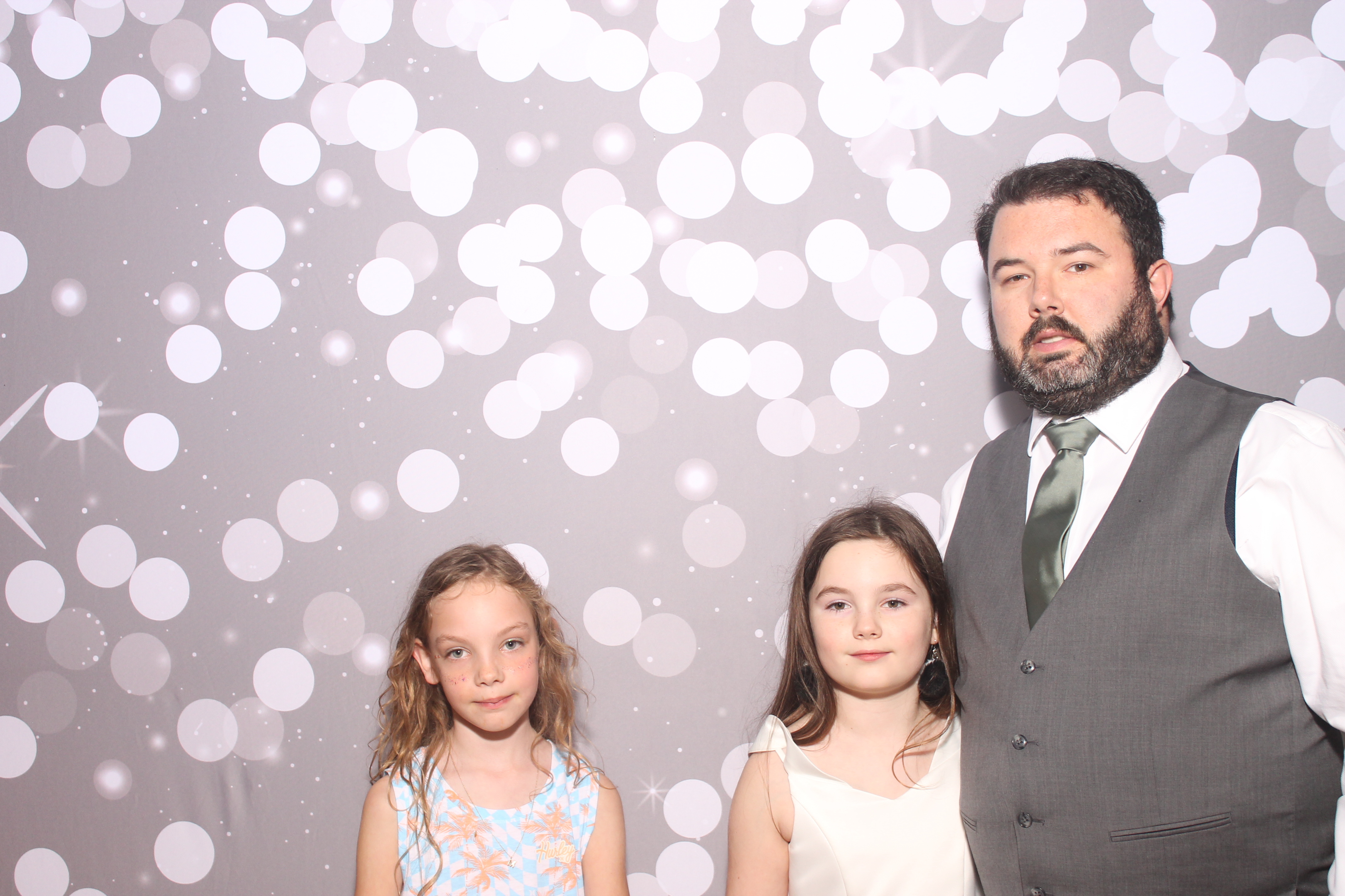 Mariemount Father Daughter Dance | View more photos from the event at gallery.photoboothcincy.com/u/PhotoBoothCincy/Mariemount-Father-Daughter-Dance-0