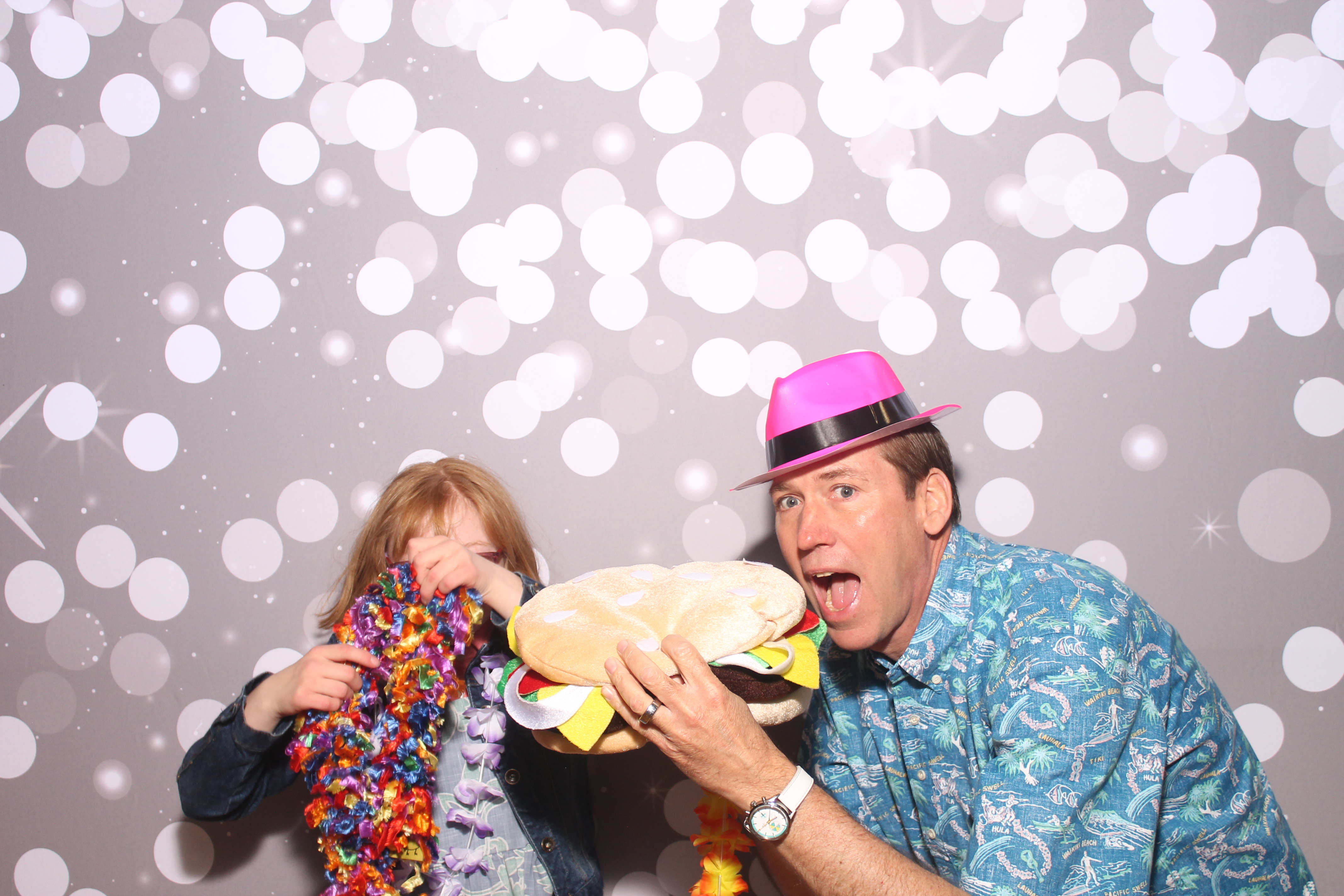 Mariemount Father Daughter Dance | View more photos from the event at gallery.photoboothcincy.com/u/PhotoBoothCincy/Mariemount-Father-Daughter-Dance-0