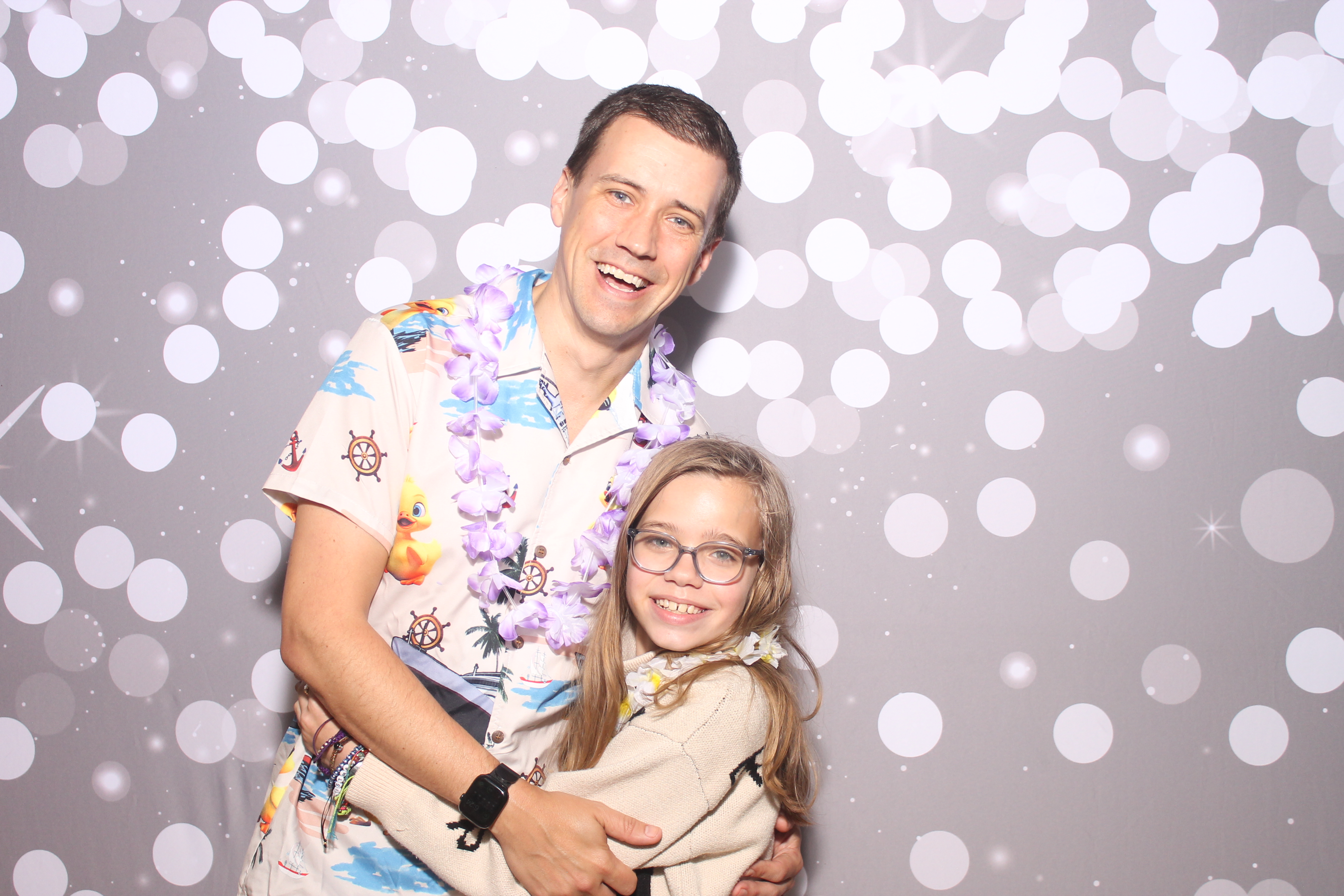 Mariemount Father Daughter Dance | View more photos from the event at gallery.photoboothcincy.com/u/PhotoBoothCincy/Mariemount-Father-Daughter-Dance-0
