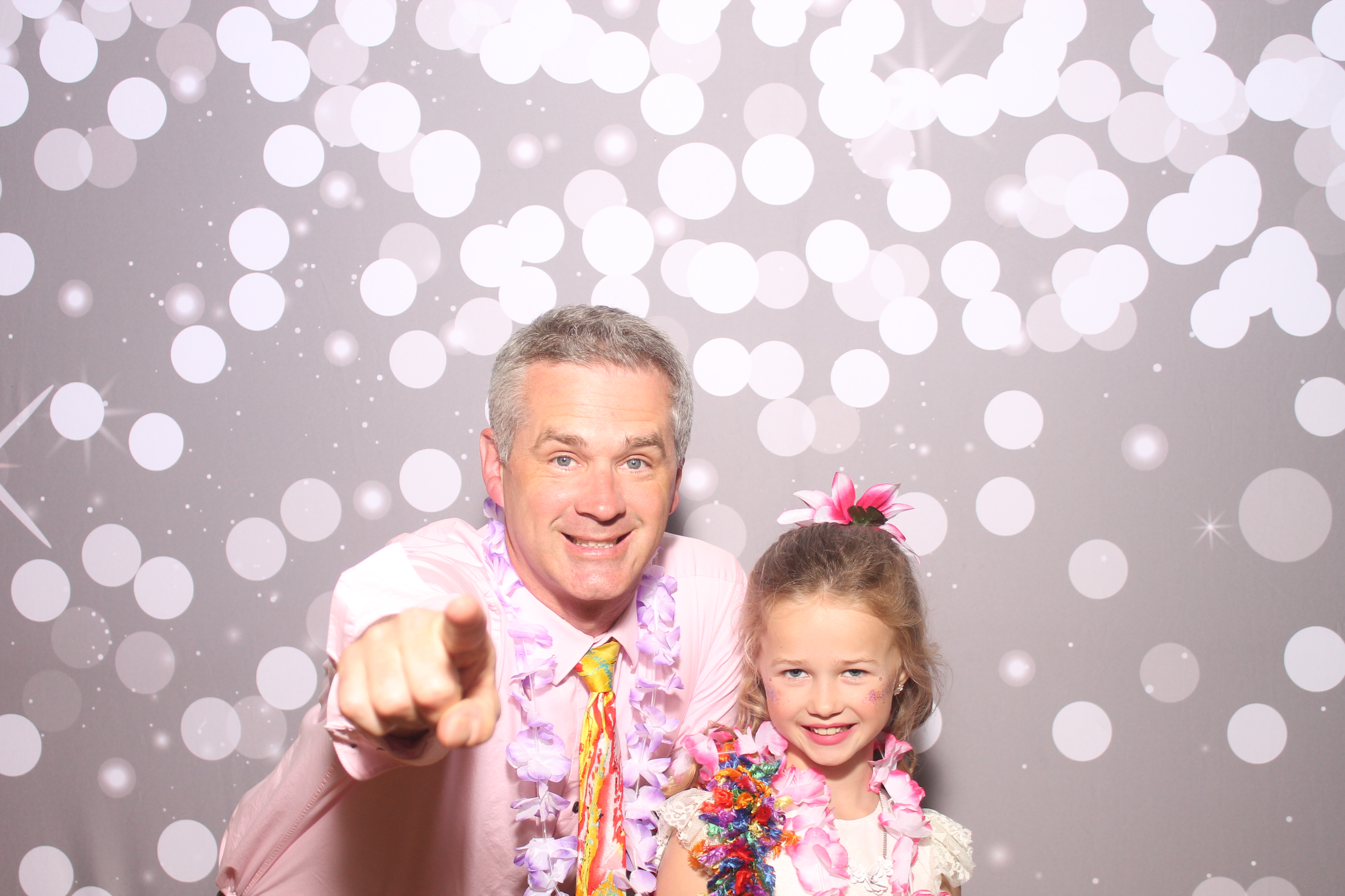 Mariemount Father Daughter Dance | View more photos from the event at gallery.photoboothcincy.com/u/PhotoBoothCincy/Mariemount-Father-Daughter-Dance-0