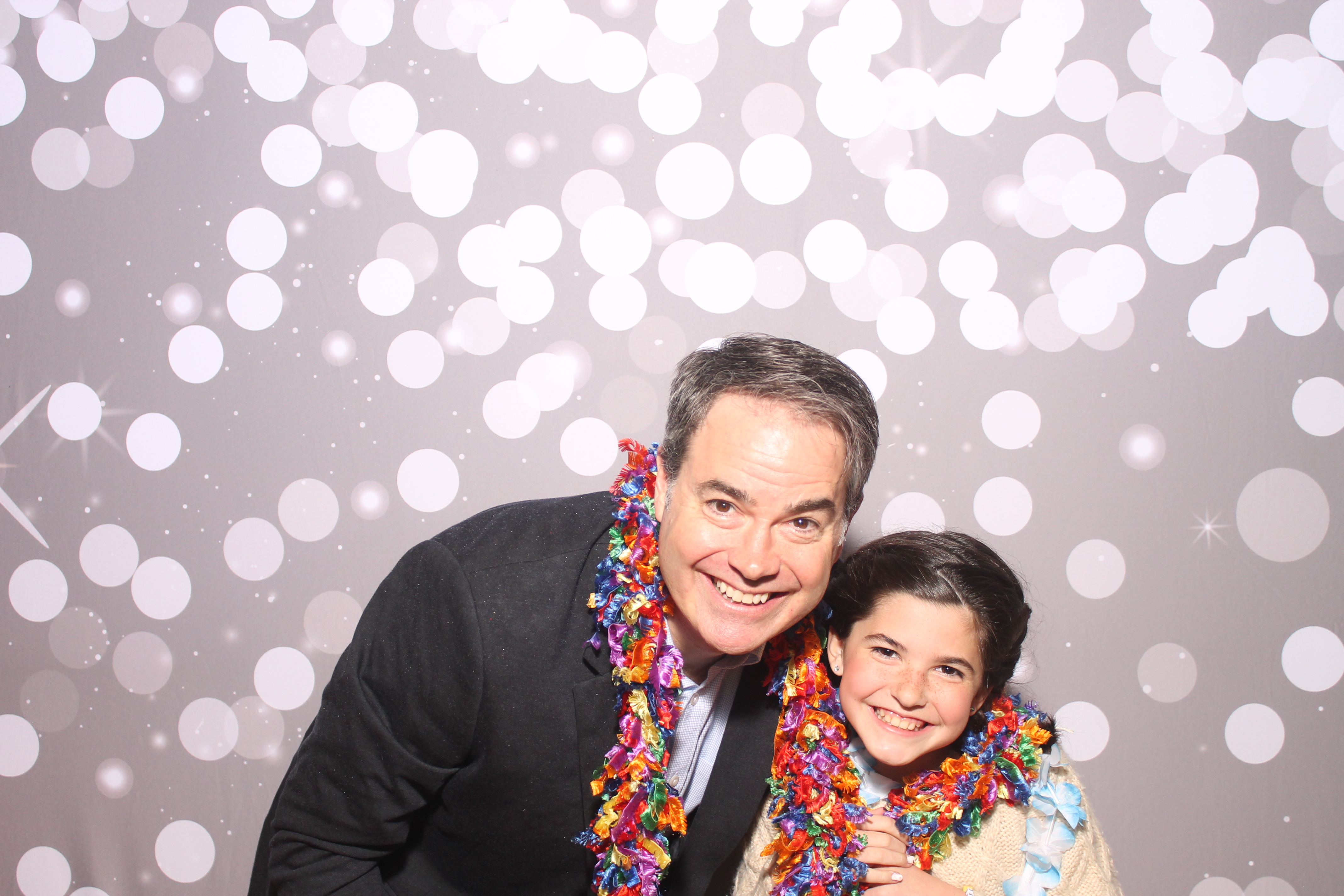 Mariemount Father Daughter Dance | View more photos from the event at gallery.photoboothcincy.com/u/PhotoBoothCincy/Mariemount-Father-Daughter-Dance-0