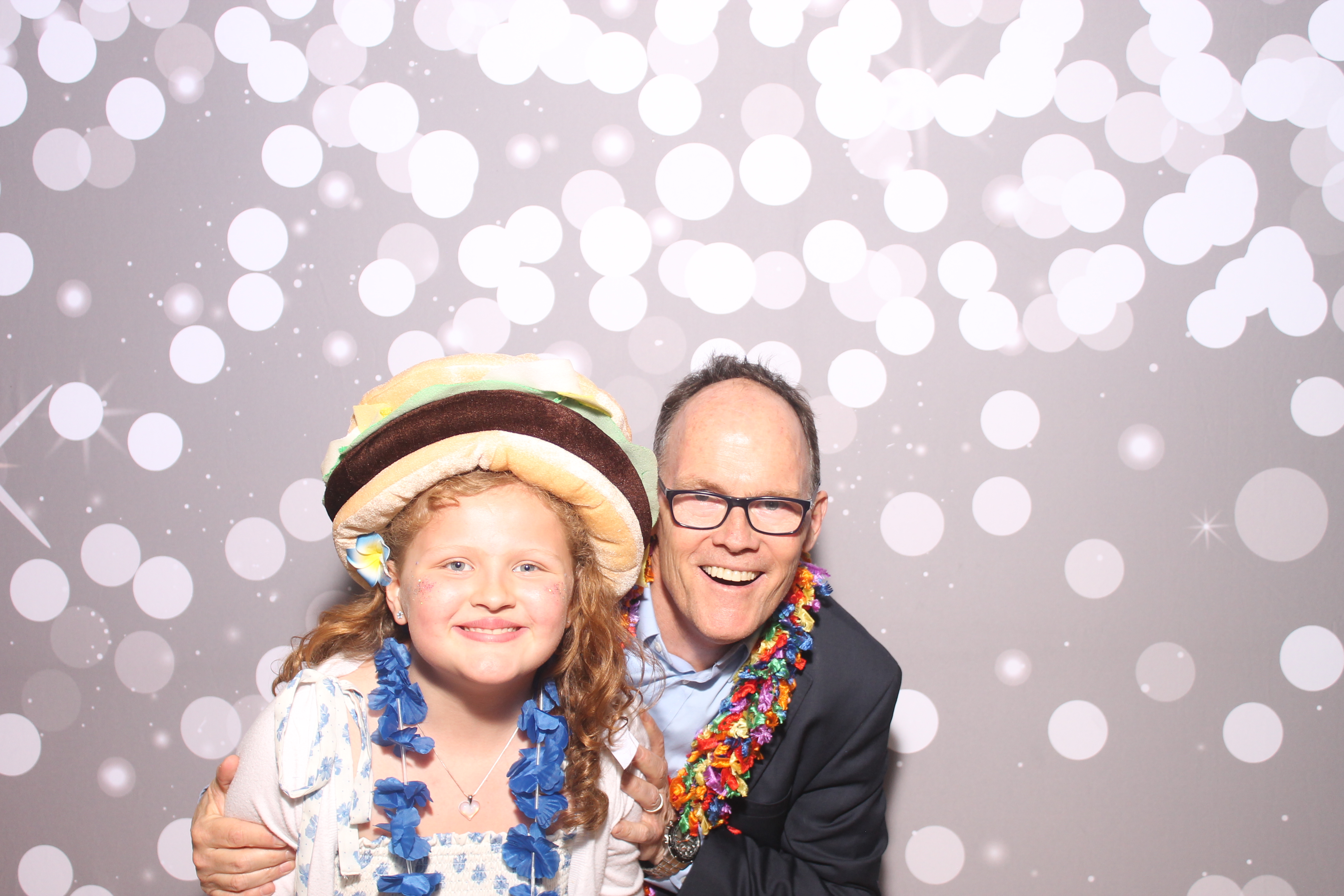 Mariemount Father Daughter Dance | View more photos from the event at gallery.photoboothcincy.com/u/PhotoBoothCincy/Mariemount-Father-Daughter-Dance-0