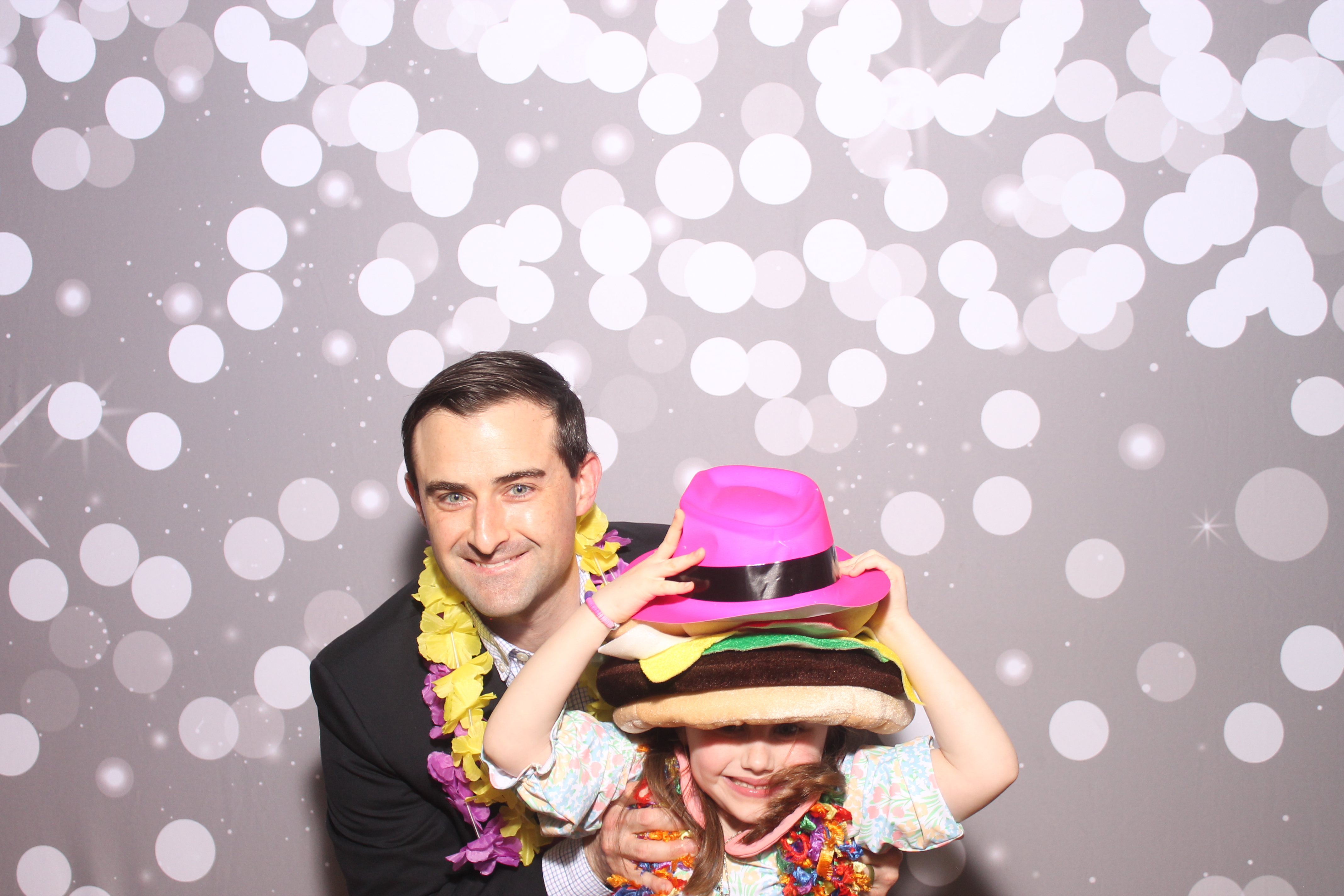 Mariemount Father Daughter Dance | View more photos from the event at gallery.photoboothcincy.com/u/PhotoBoothCincy/Mariemount-Father-Daughter-Dance-0