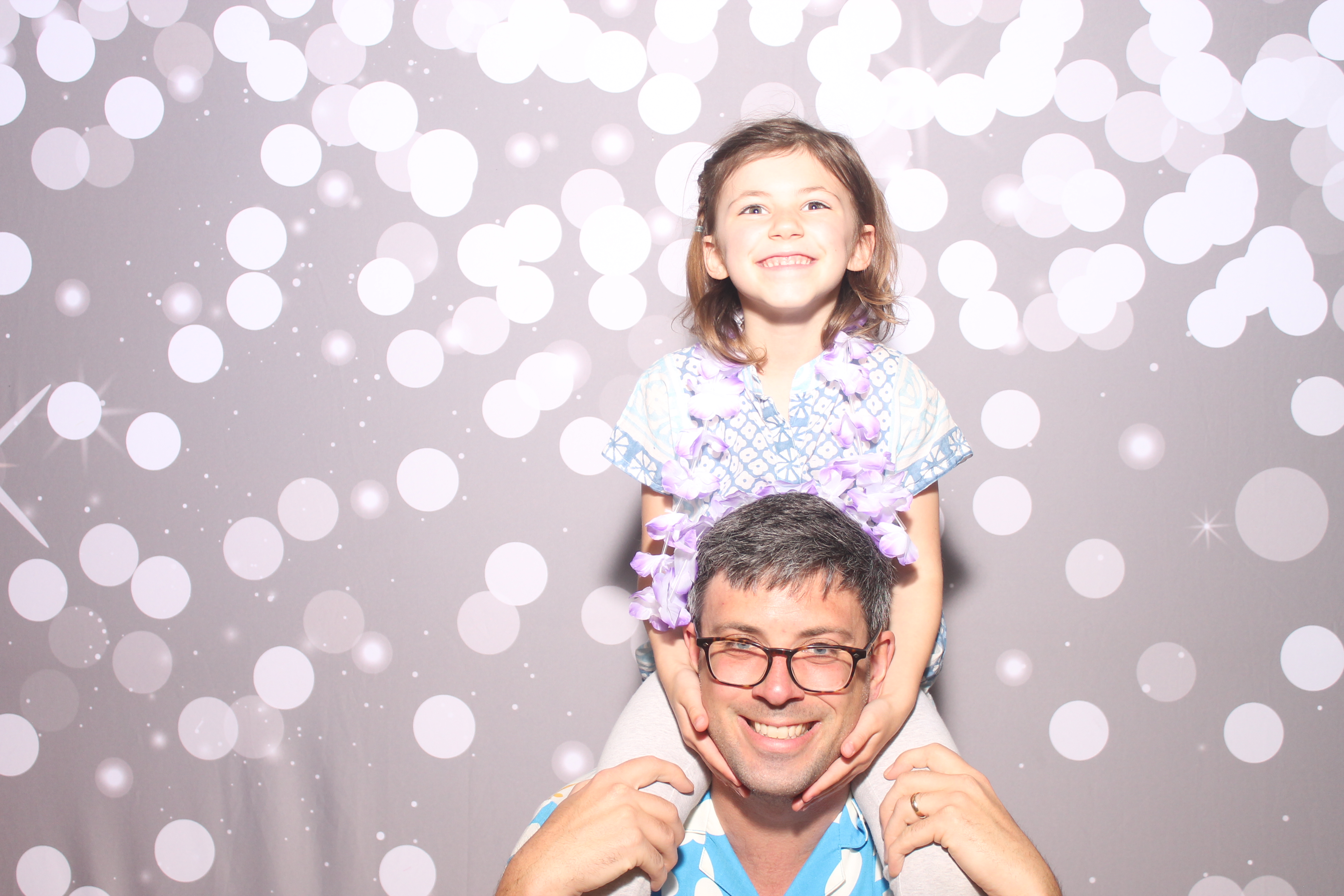 Mariemount Father Daughter Dance | View more photos from the event at gallery.photoboothcincy.com/u/PhotoBoothCincy/Mariemount-Father-Daughter-Dance-0