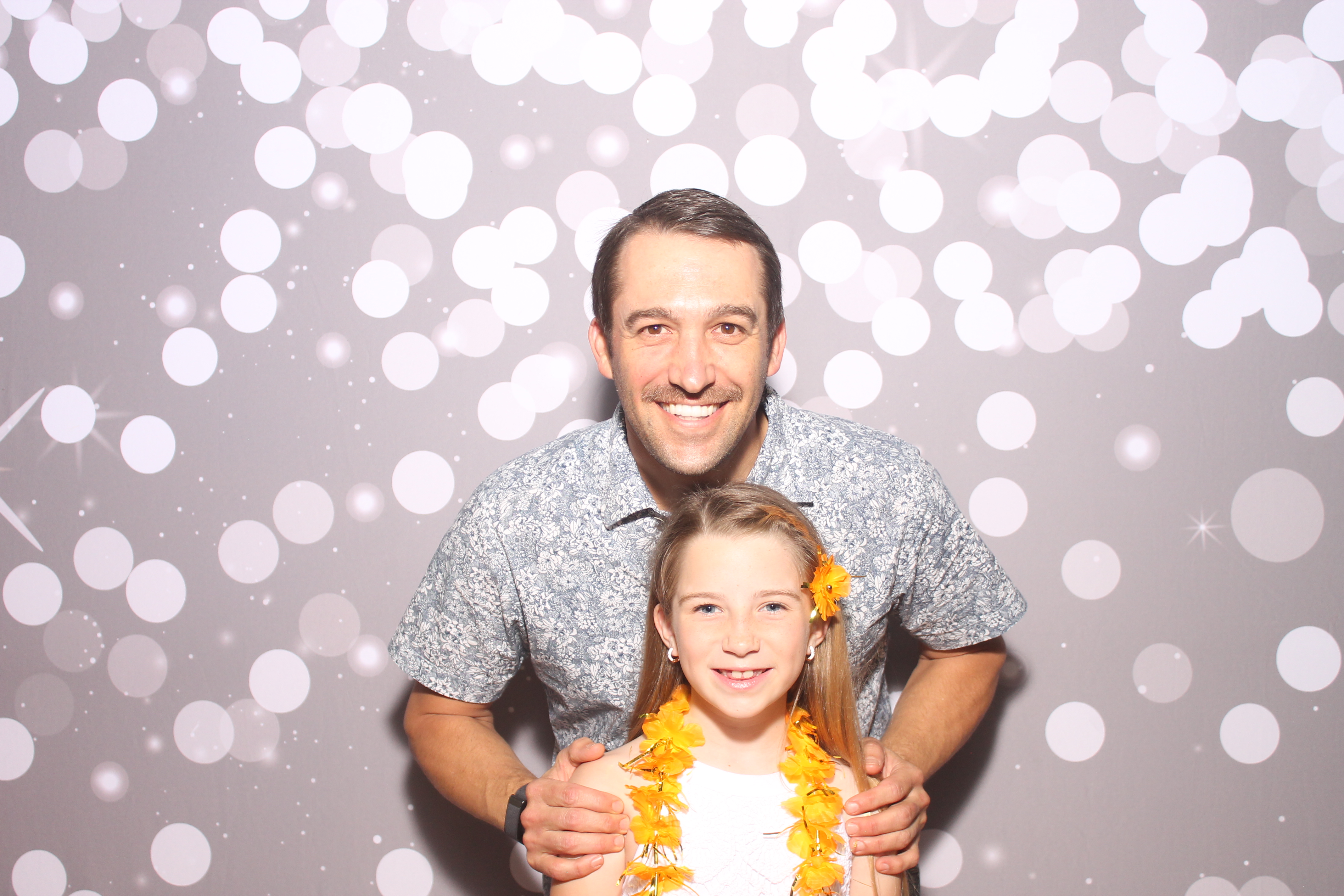 Mariemount Father Daughter Dance | View more photos from the event at gallery.photoboothcincy.com/u/PhotoBoothCincy/Mariemount-Father-Daughter-Dance-0