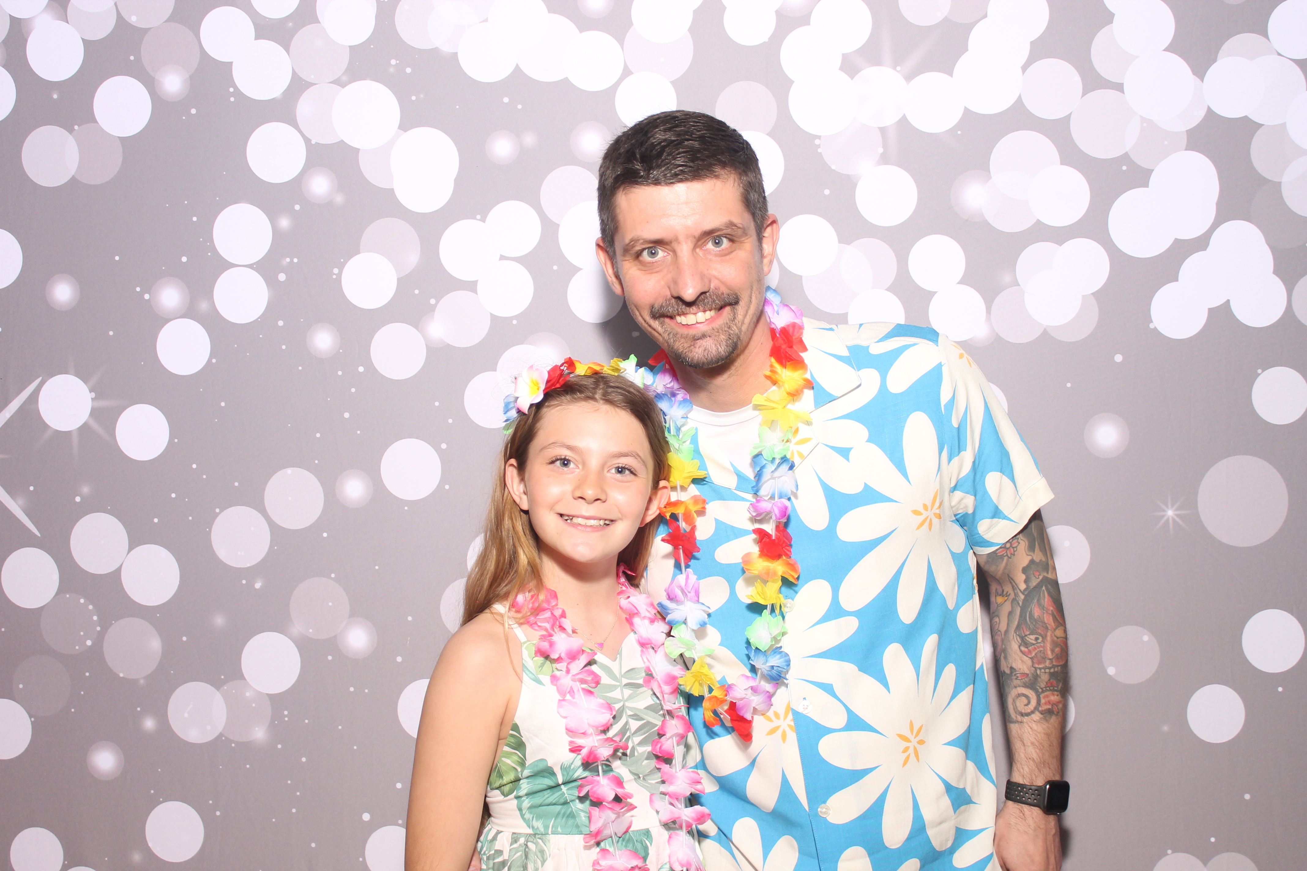 Mariemount Father Daughter Dance | View more photos from the event at gallery.photoboothcincy.com/u/PhotoBoothCincy/Mariemount-Father-Daughter-Dance-0