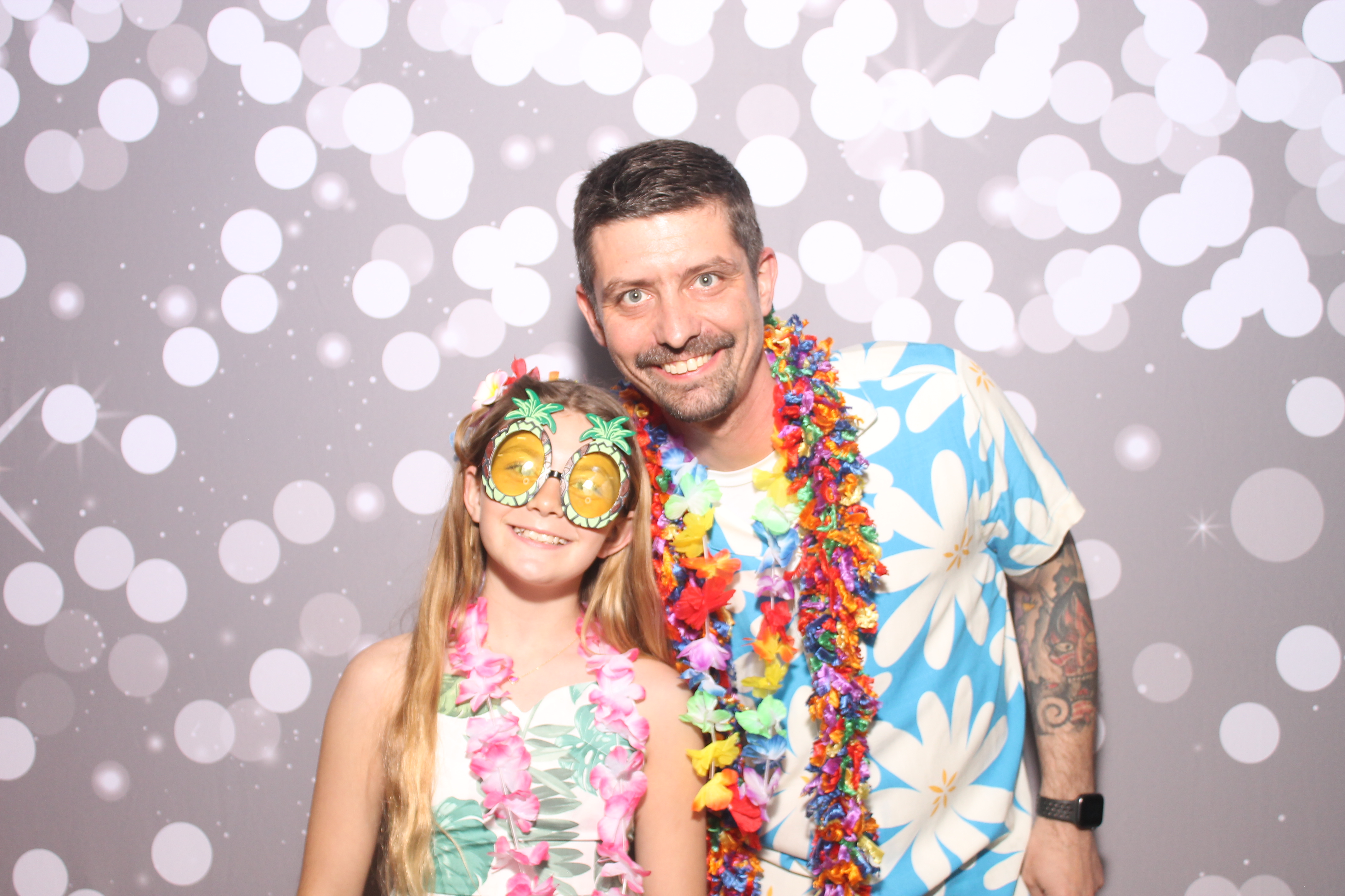 Mariemount Father Daughter Dance | View more photos from the event at gallery.photoboothcincy.com/u/PhotoBoothCincy/Mariemount-Father-Daughter-Dance-0
