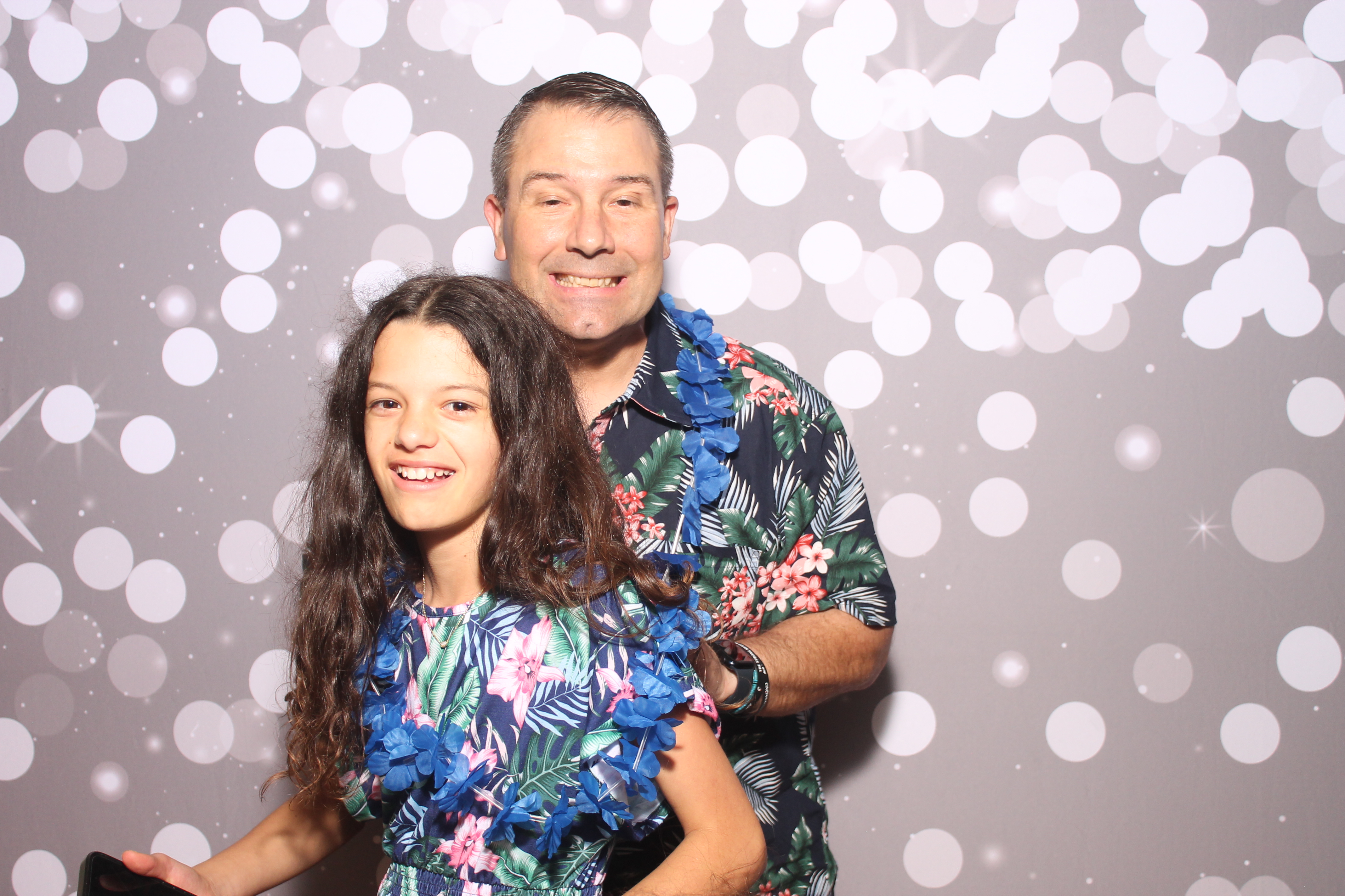 Mariemount Father Daughter Dance | View more photos from the event at gallery.photoboothcincy.com/u/PhotoBoothCincy/Mariemount-Father-Daughter-Dance-0