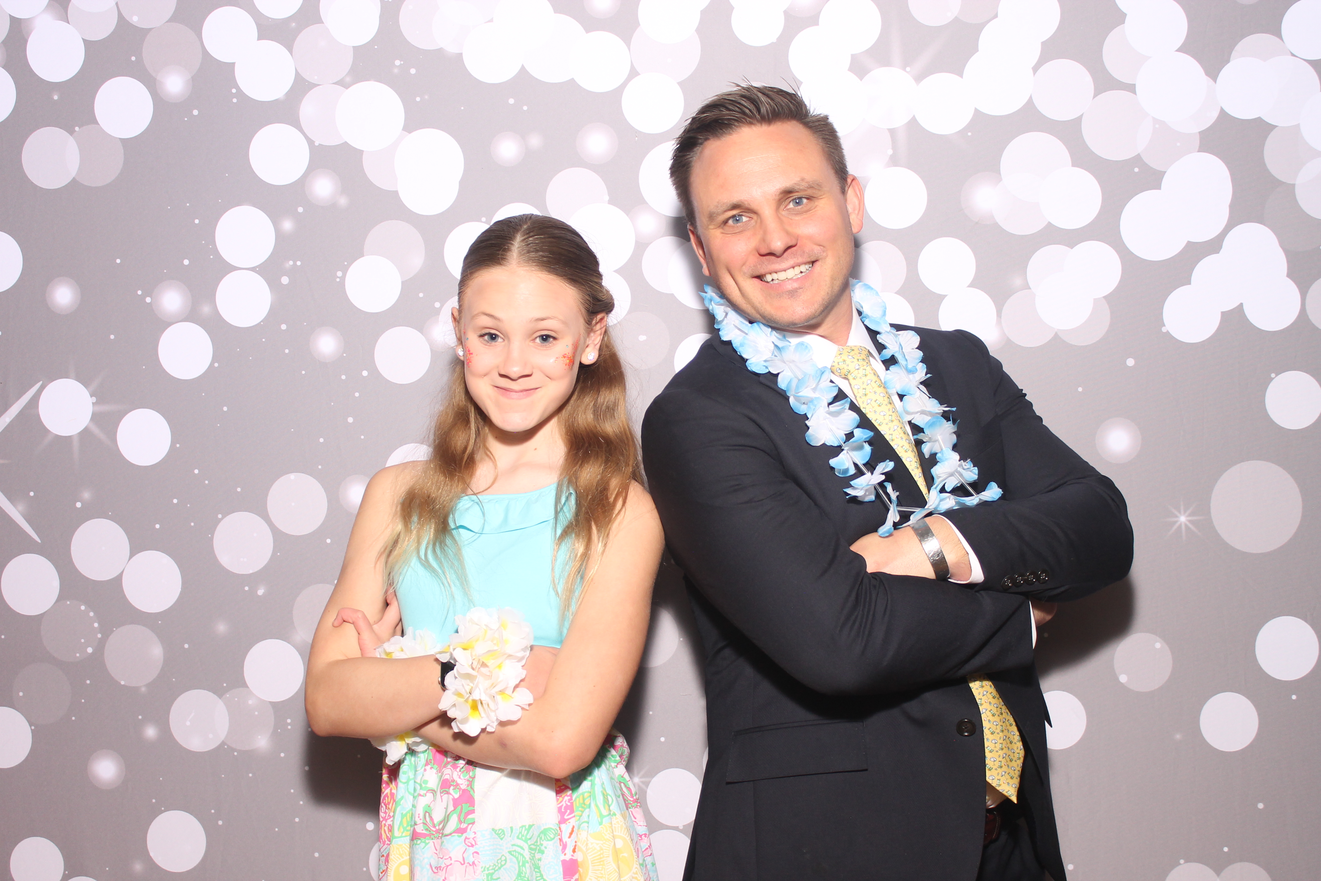 Mariemount Father Daughter Dance | View more photos from the event at gallery.photoboothcincy.com/u/PhotoBoothCincy/Mariemount-Father-Daughter-Dance-0