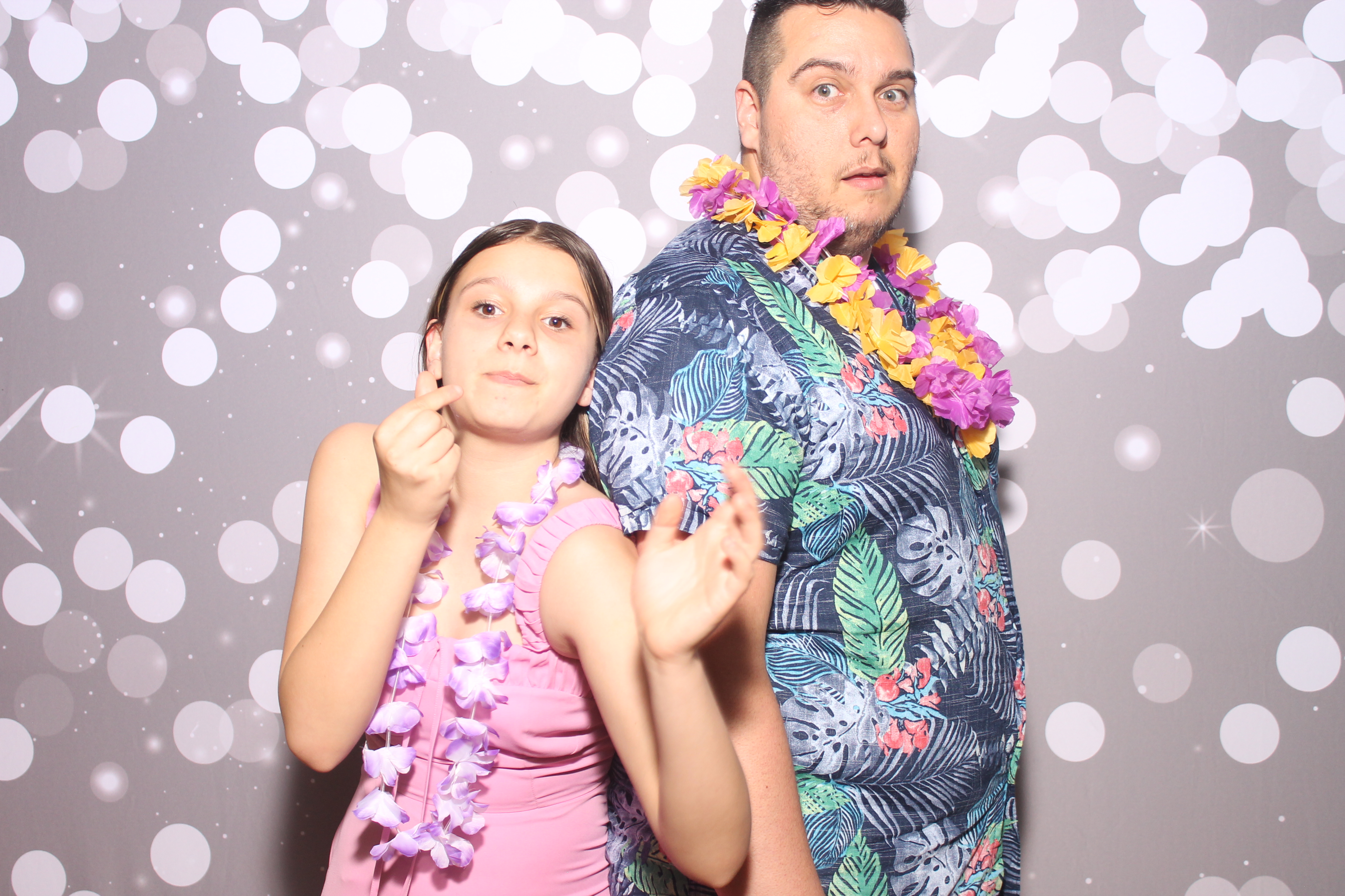Mariemount Father Daughter Dance | View more photos from the event at gallery.photoboothcincy.com/u/PhotoBoothCincy/Mariemount-Father-Daughter-Dance-0