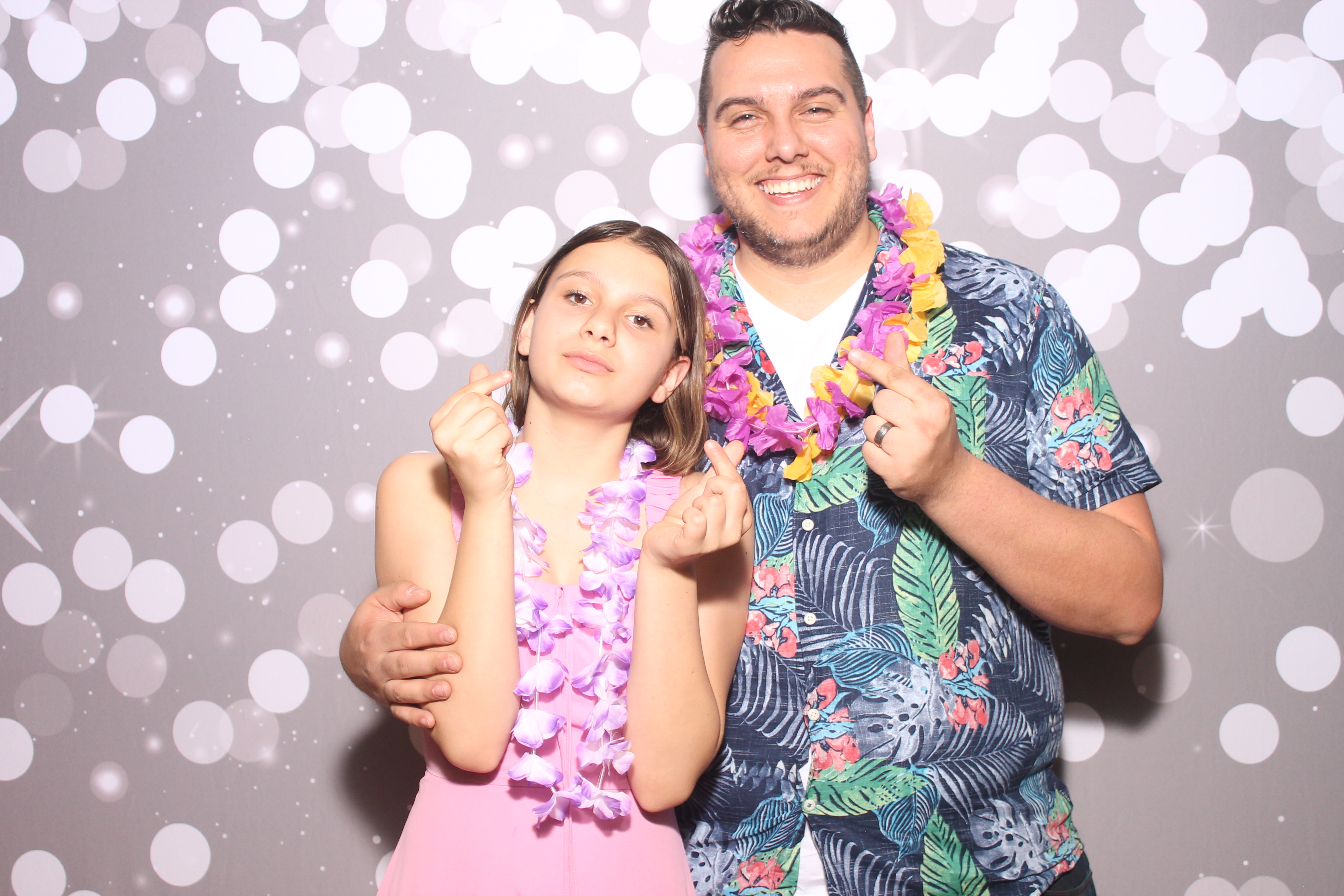 Mariemount Father Daughter Dance | View more photos from the event at gallery.photoboothcincy.com/u/PhotoBoothCincy/Mariemount-Father-Daughter-Dance-0