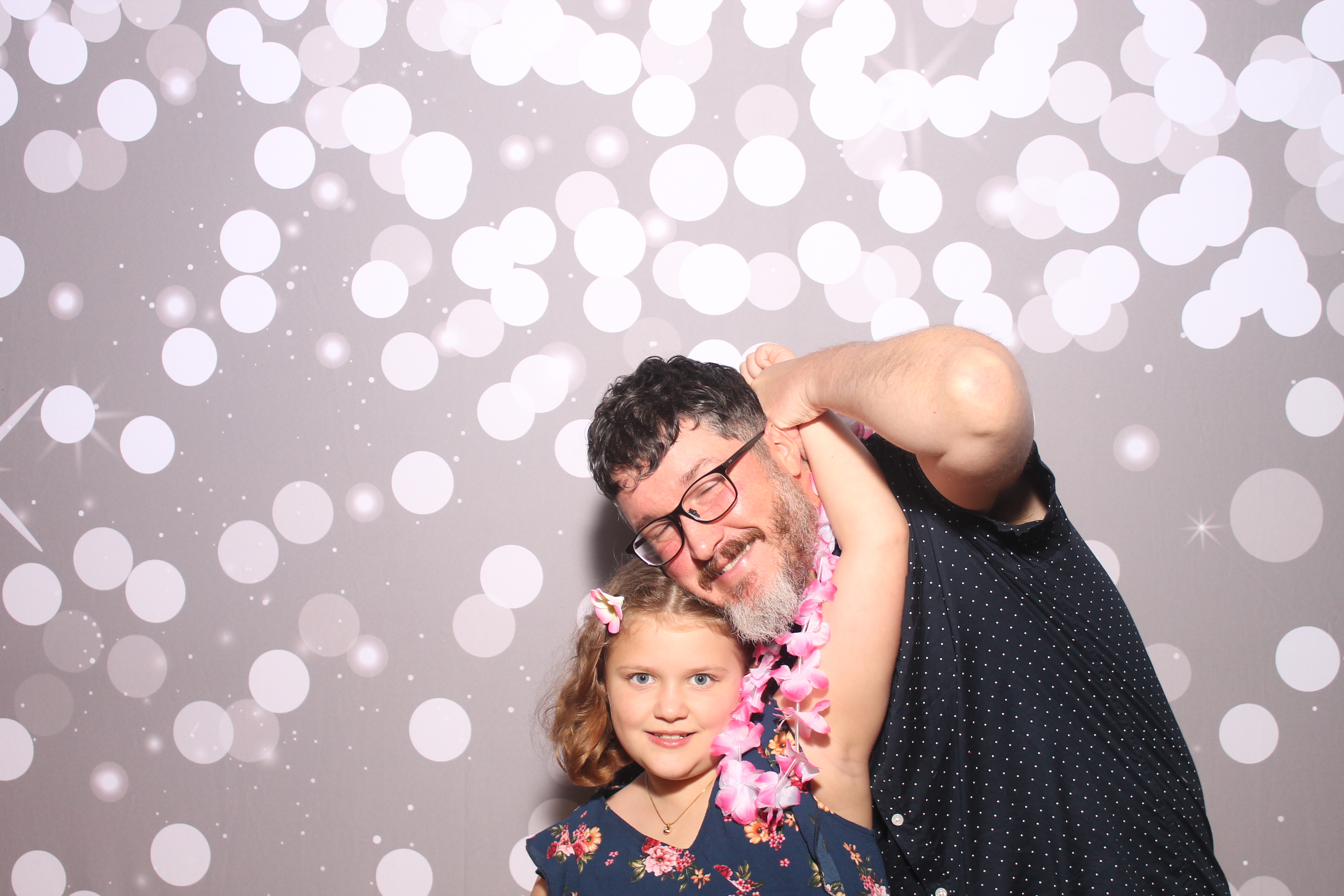 Mariemount Father Daughter Dance | View more photos from the event at gallery.photoboothcincy.com/u/PhotoBoothCincy/Mariemount-Father-Daughter-Dance-0