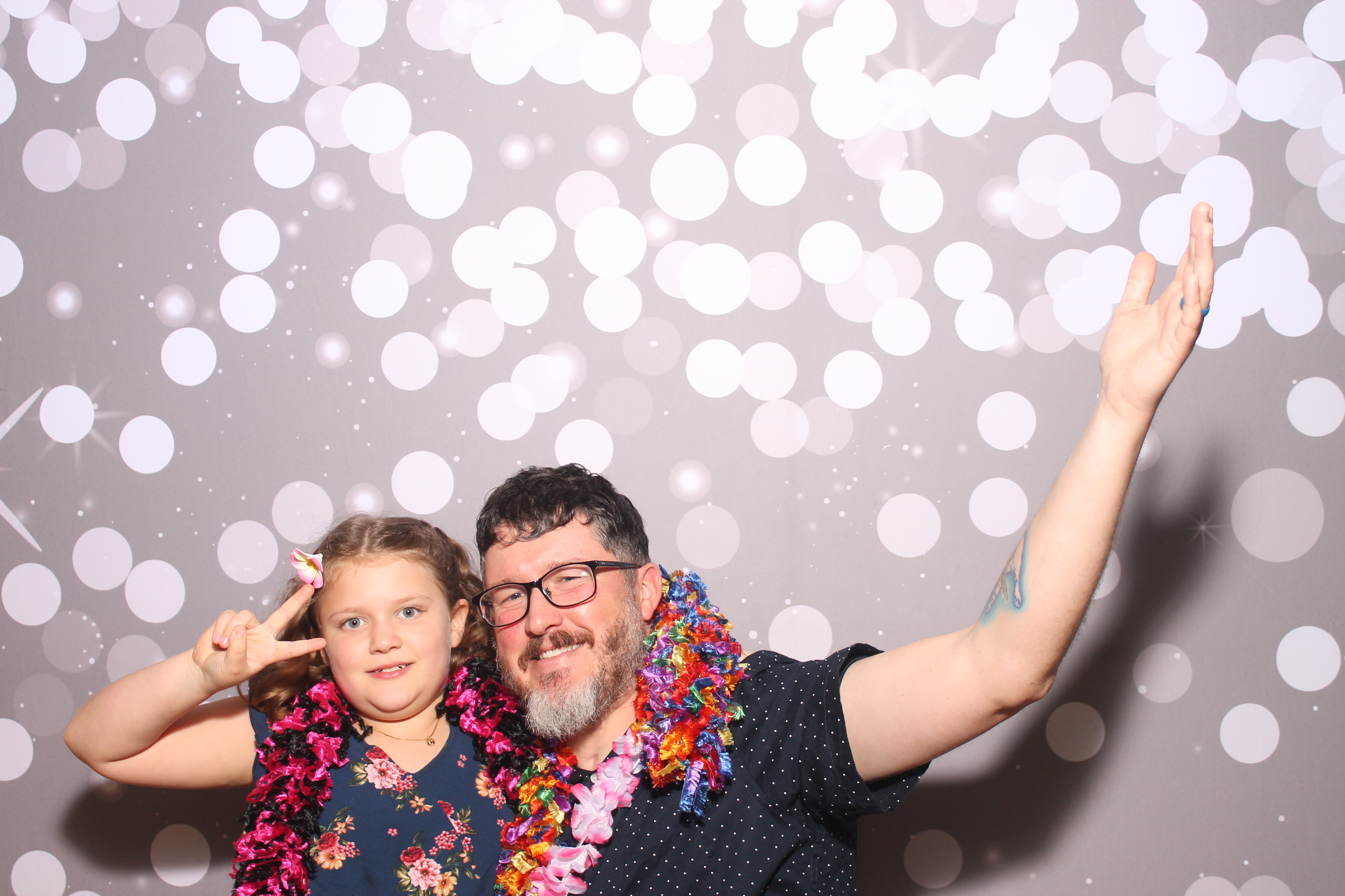 Mariemount Father Daughter Dance | View more photos from the event at gallery.photoboothcincy.com/u/PhotoBoothCincy/Mariemount-Father-Daughter-Dance-0