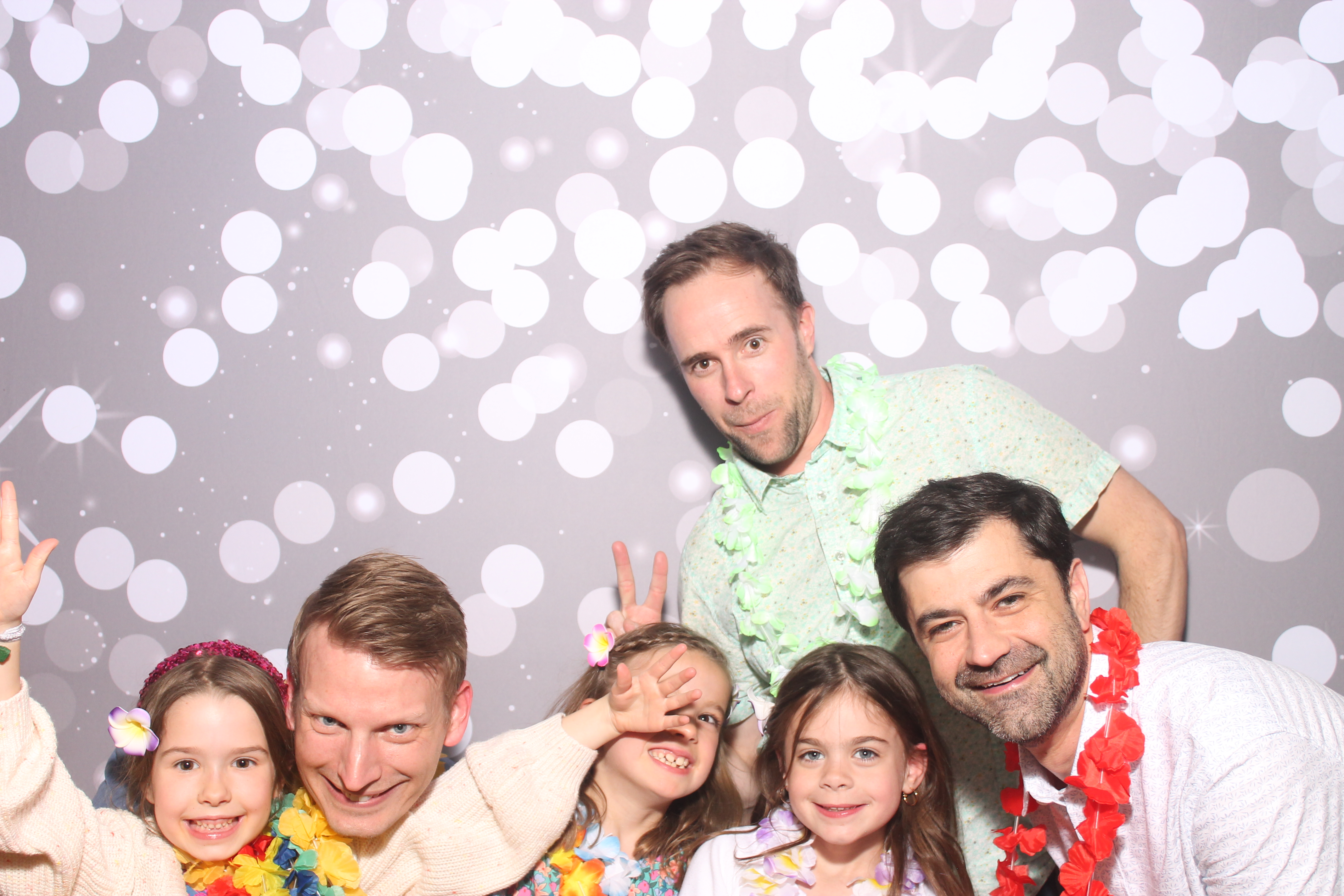 Mariemount Father Daughter Dance | View more photos from the event at gallery.photoboothcincy.com/u/PhotoBoothCincy/Mariemount-Father-Daughter-Dance-0
