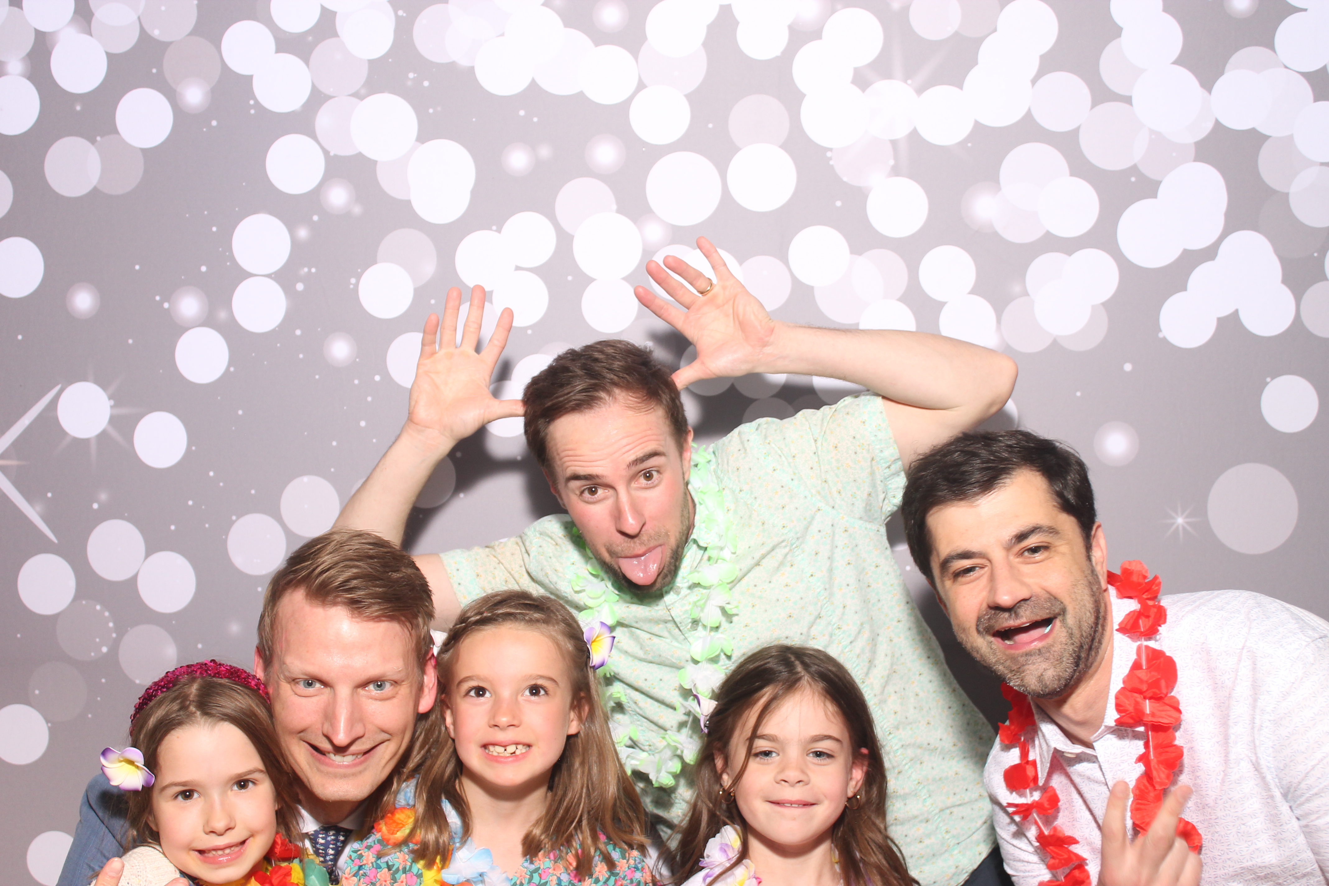 Mariemount Father Daughter Dance | View more photos from the event at gallery.photoboothcincy.com/u/PhotoBoothCincy/Mariemount-Father-Daughter-Dance-0