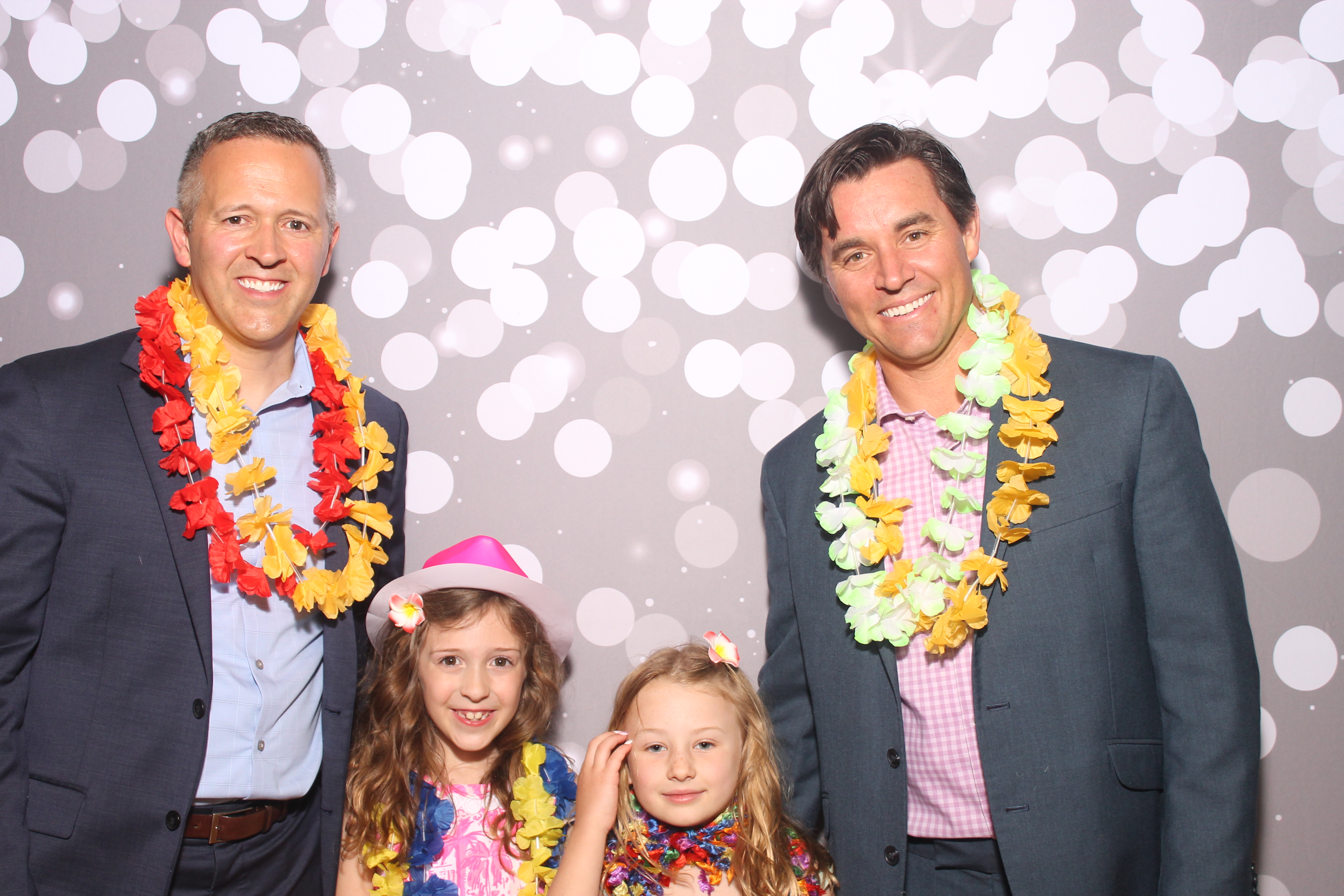 Mariemount Father Daughter Dance | View more photos from the event at gallery.photoboothcincy.com/u/PhotoBoothCincy/Mariemount-Father-Daughter-Dance-0