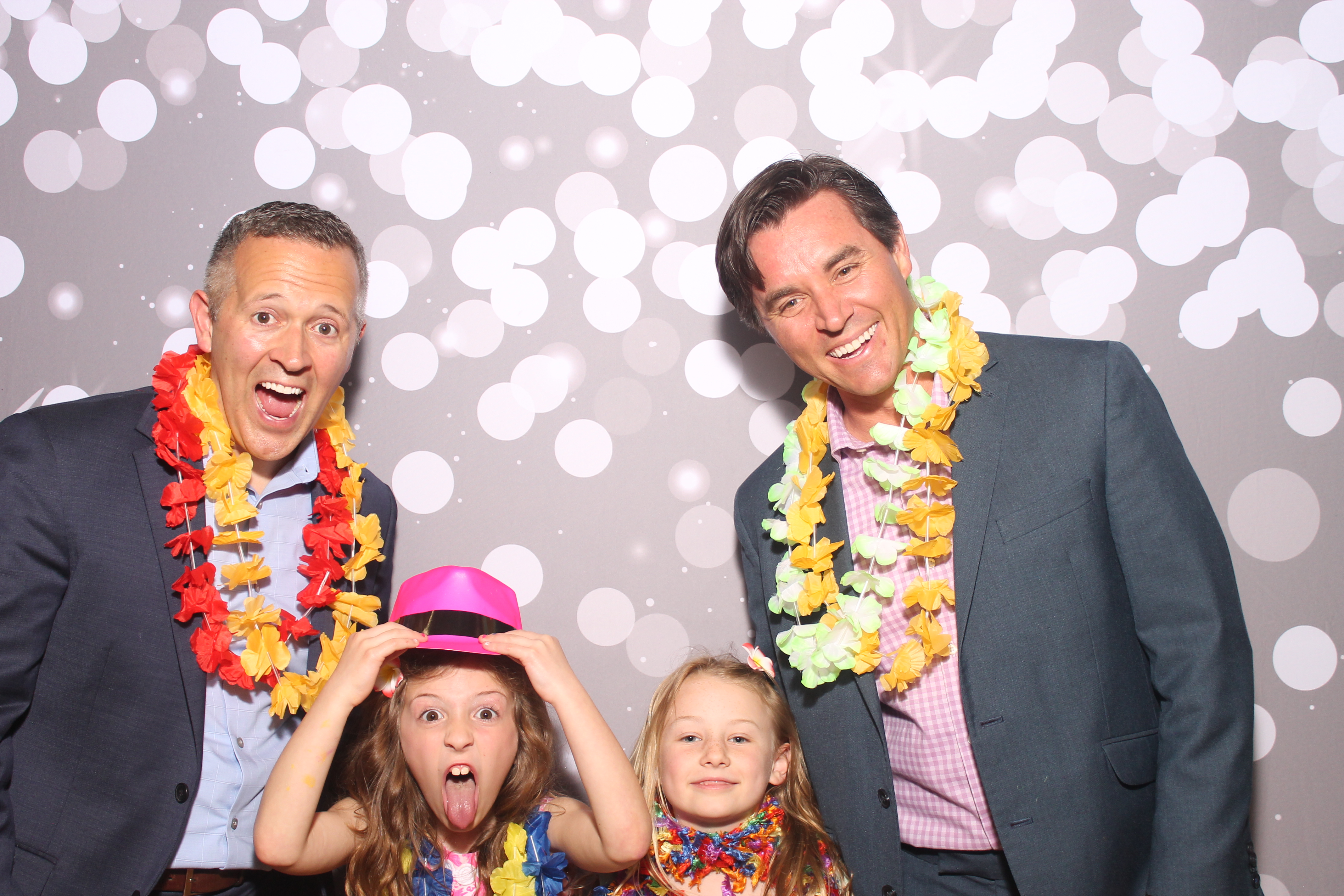 Mariemount Father Daughter Dance | View more photos from the event at gallery.photoboothcincy.com/u/PhotoBoothCincy/Mariemount-Father-Daughter-Dance-0