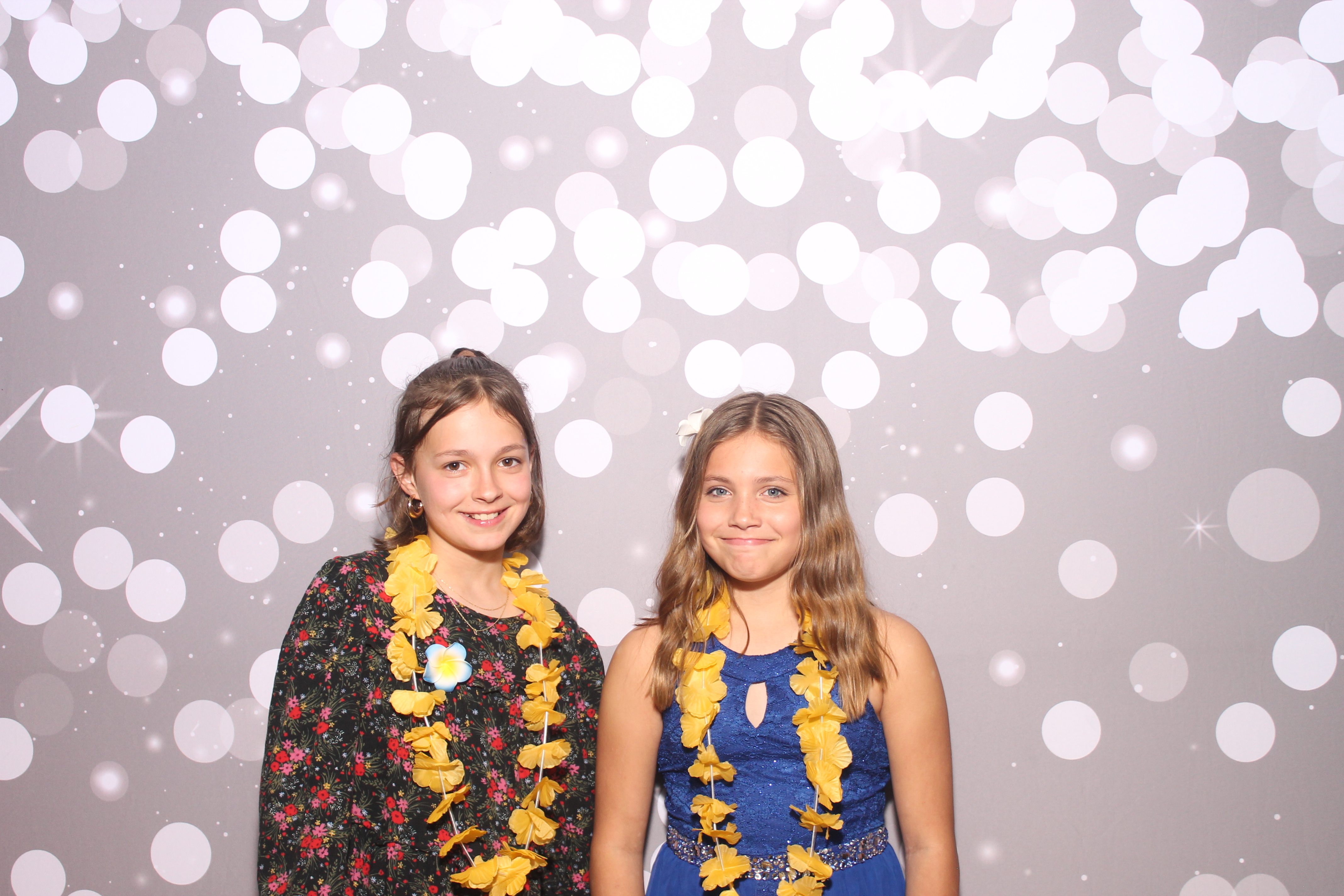 Mariemount Father Daughter Dance | View more photos from the event at gallery.photoboothcincy.com/u/PhotoBoothCincy/Mariemount-Father-Daughter-Dance-0