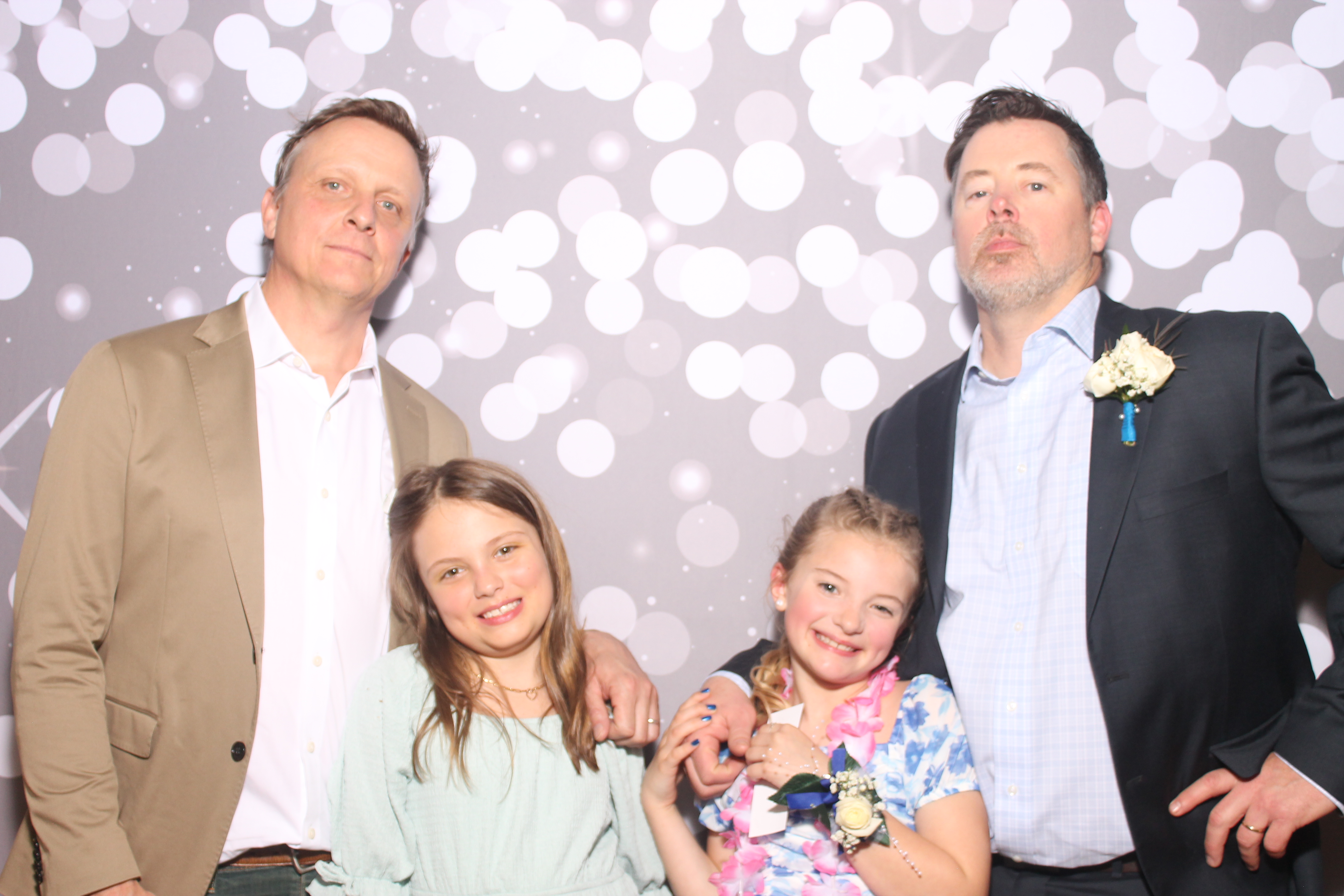Mariemount Father Daughter Dance | View more photos from the event at gallery.photoboothcincy.com/u/PhotoBoothCincy/Mariemount-Father-Daughter-Dance-0
