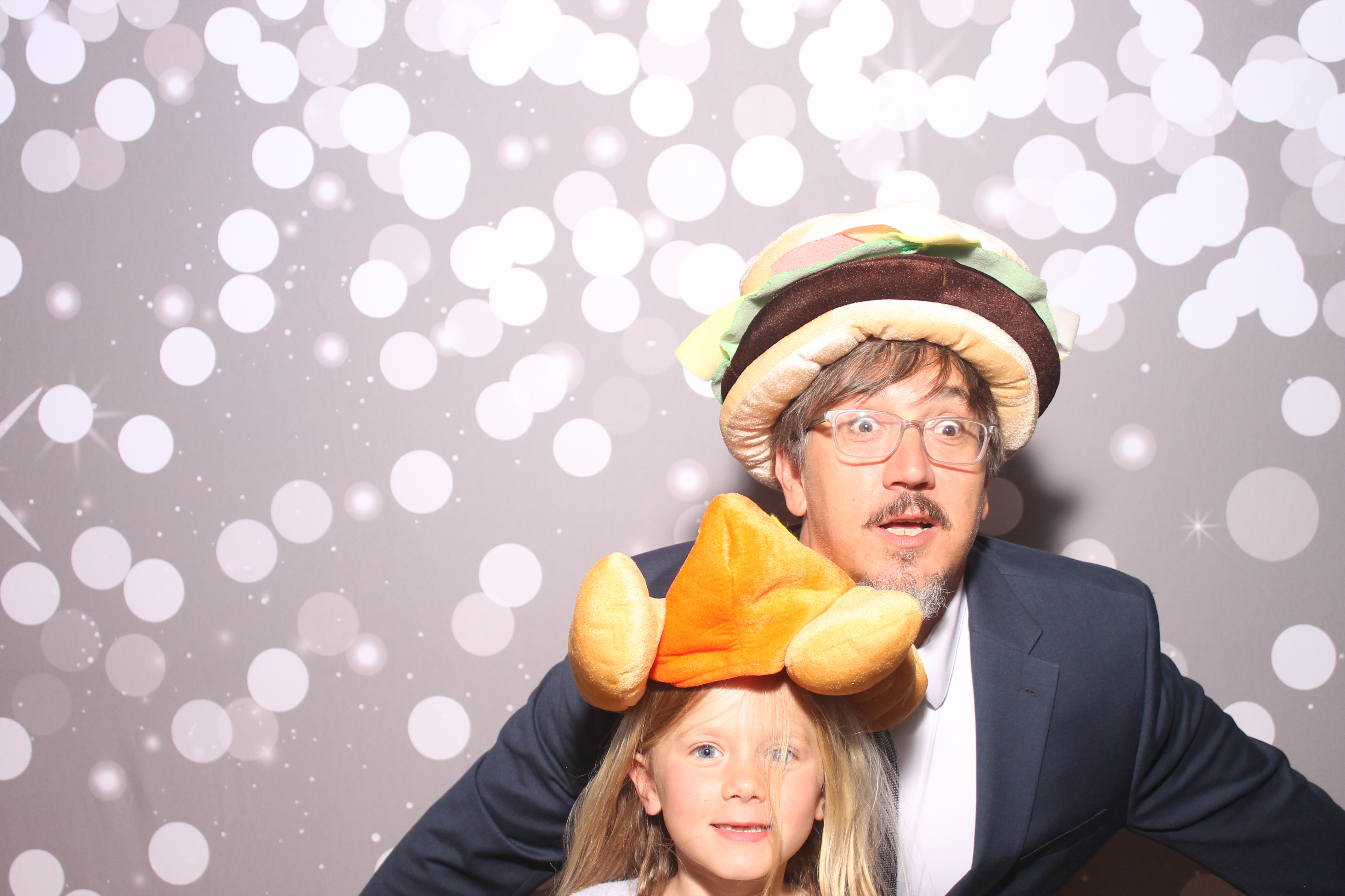 Mariemount Father Daughter Dance | View more photos from the event at gallery.photoboothcincy.com/u/PhotoBoothCincy/Mariemount-Father-Daughter-Dance-0