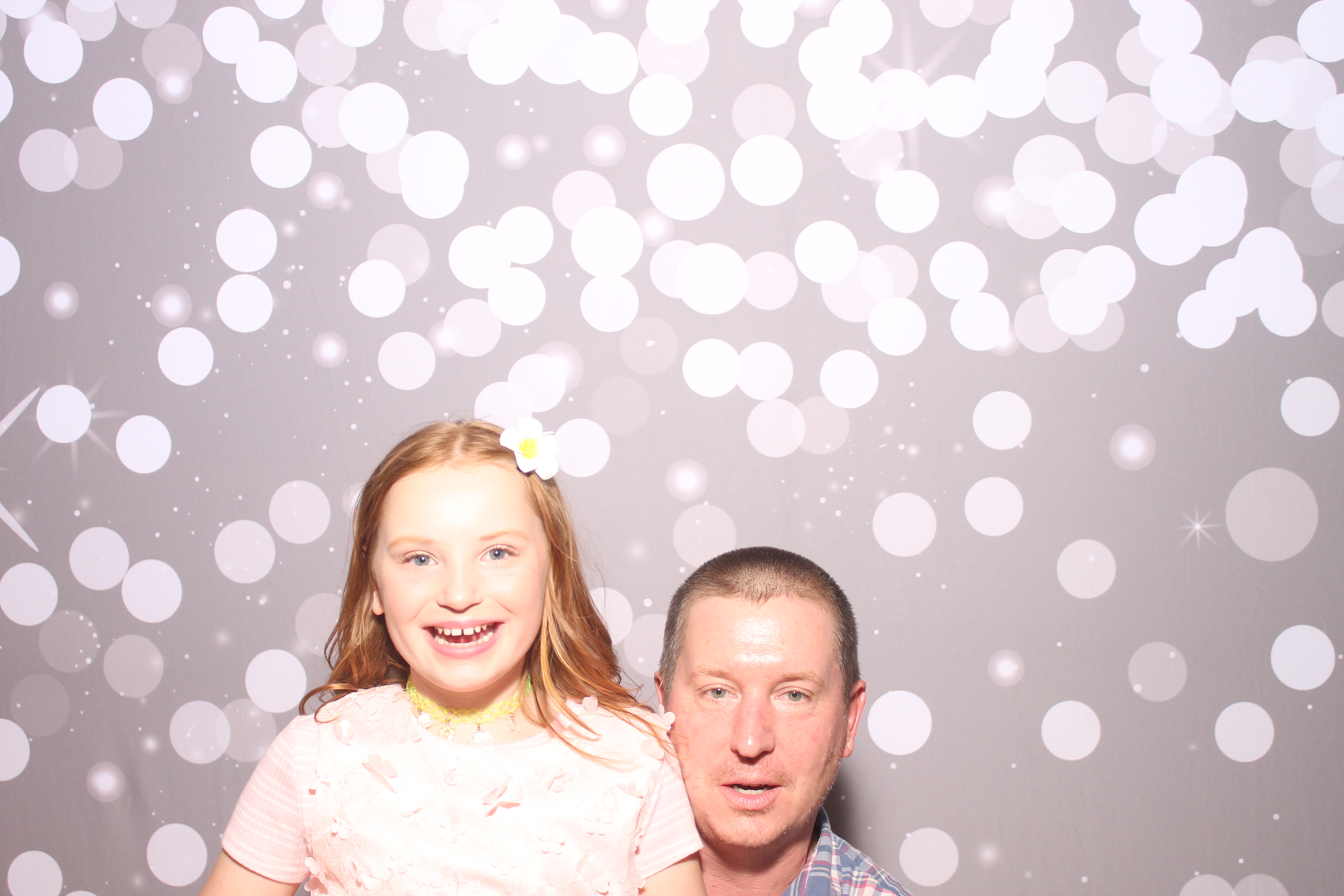 Mariemount Father Daughter Dance | View more photos from the event at gallery.photoboothcincy.com/u/PhotoBoothCincy/Mariemount-Father-Daughter-Dance-0